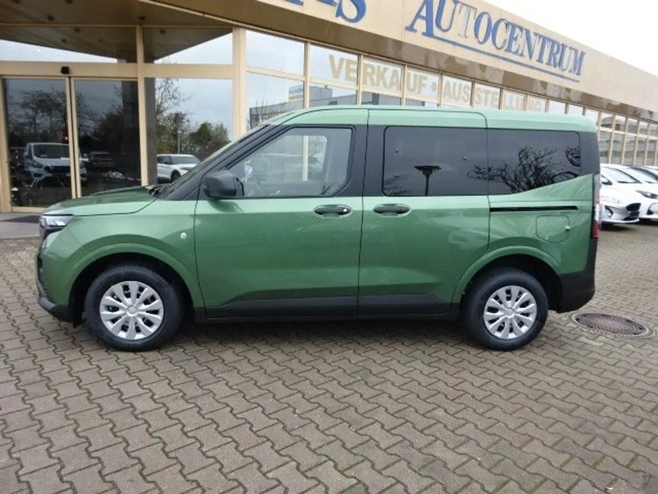 Ford - Tourneo Courier