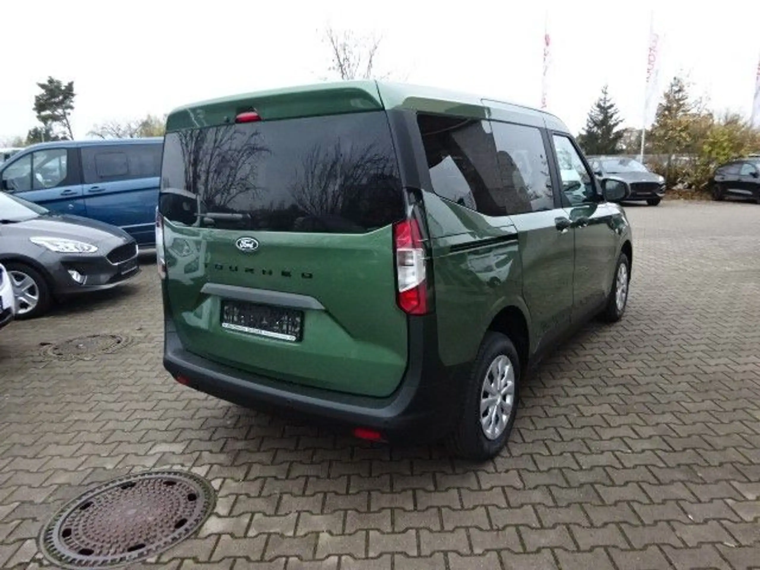 Ford - Tourneo Courier