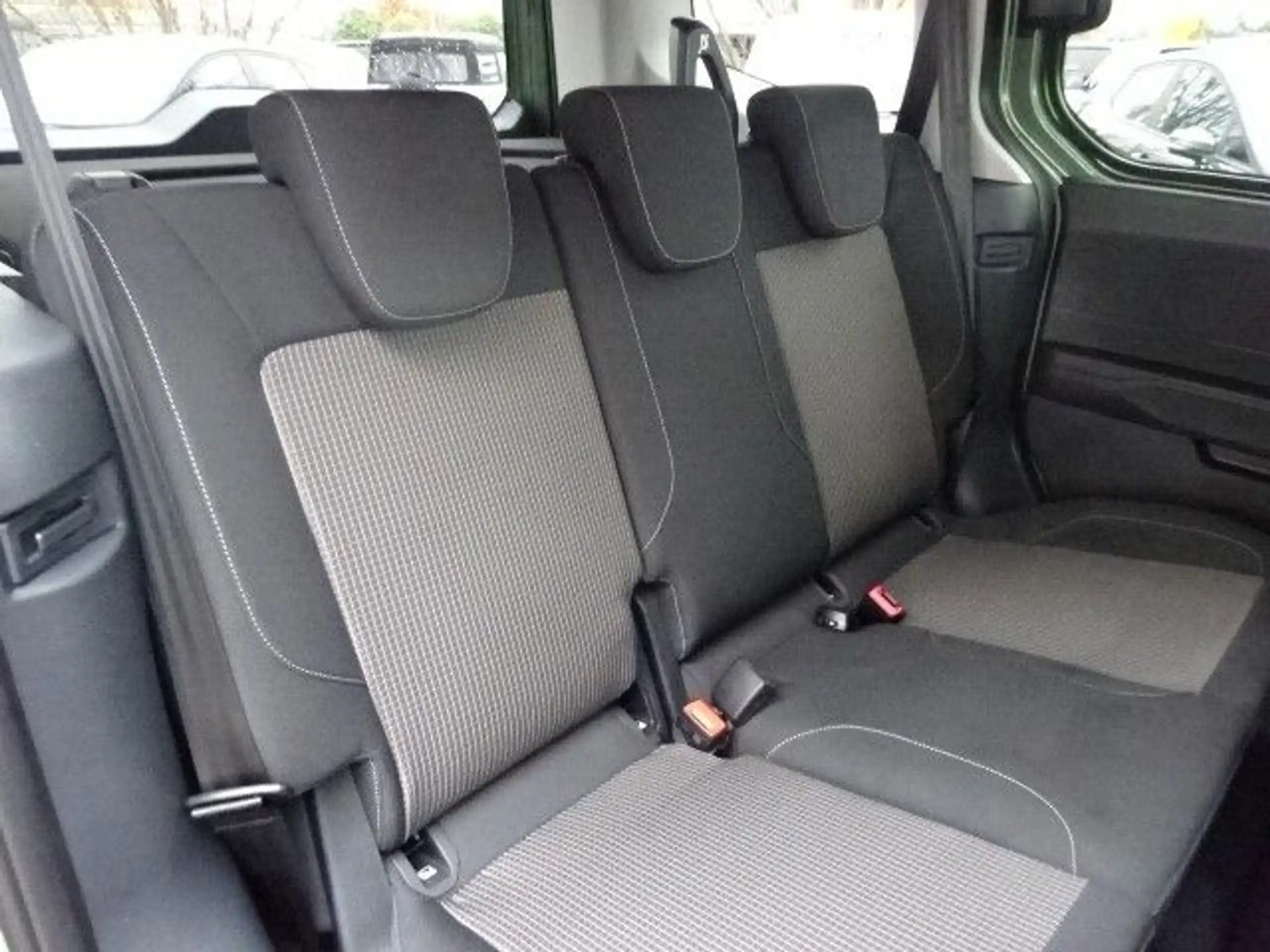 Ford - Tourneo Courier