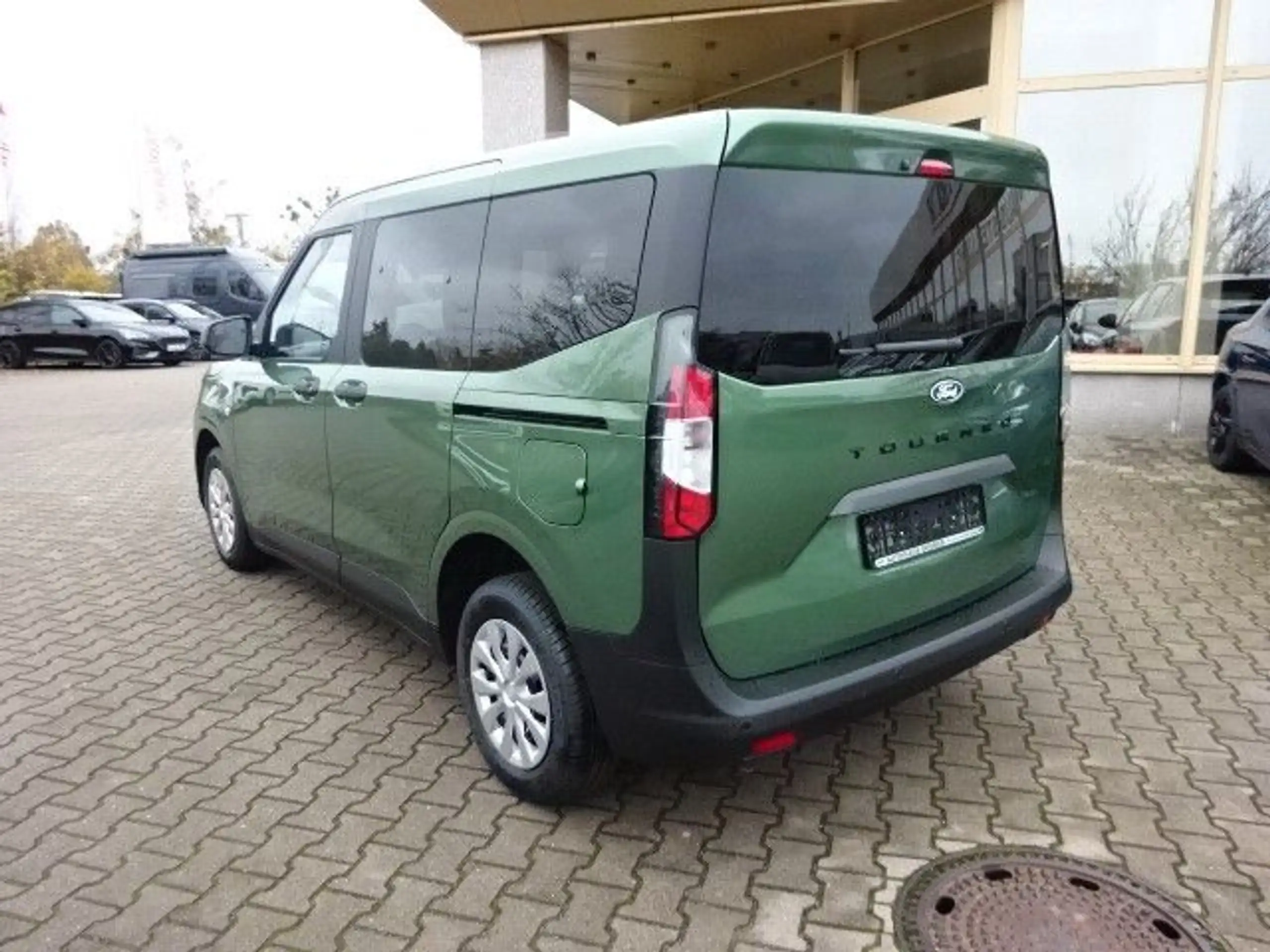 Ford - Tourneo Courier