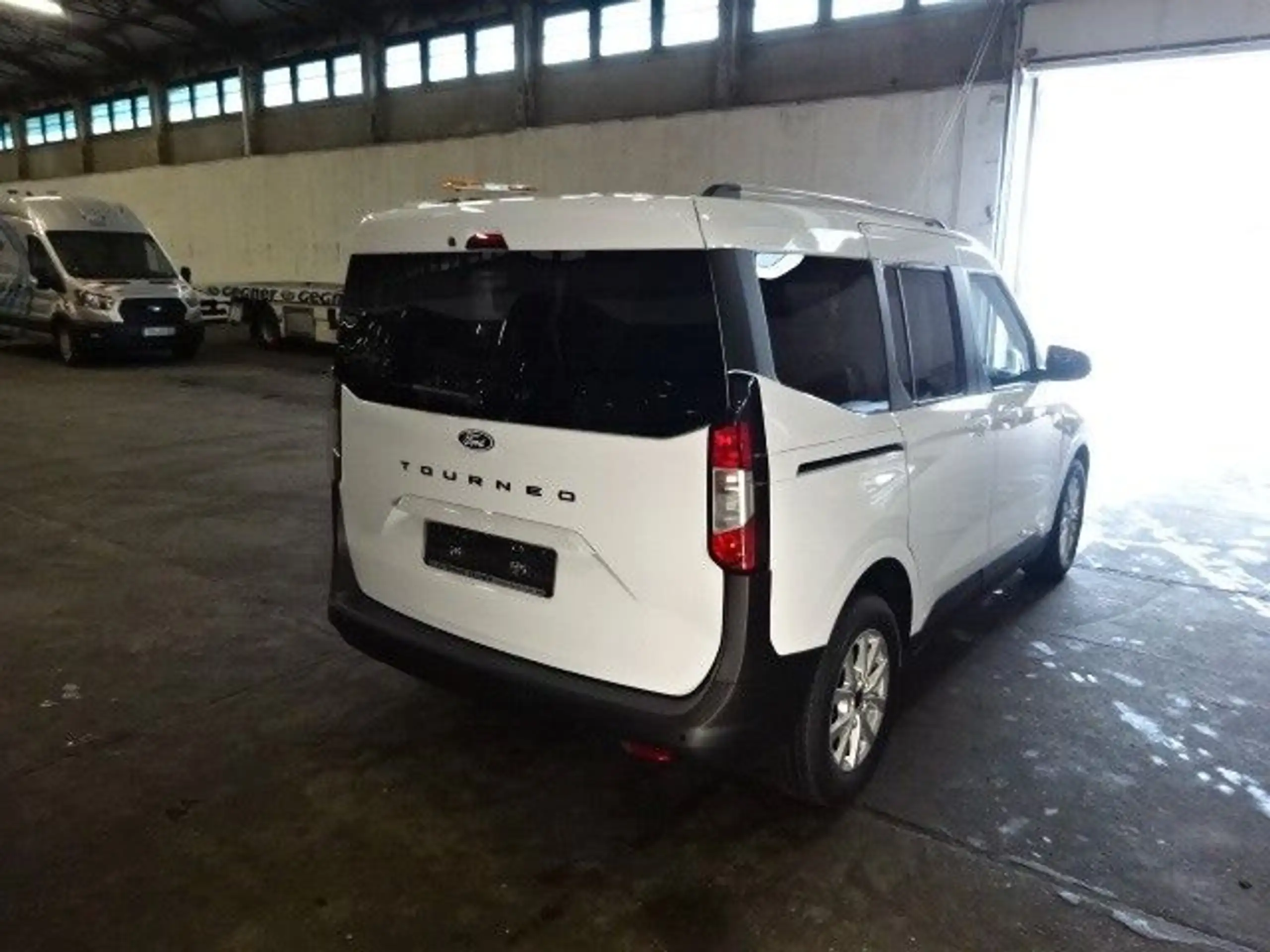 Ford - Tourneo Courier