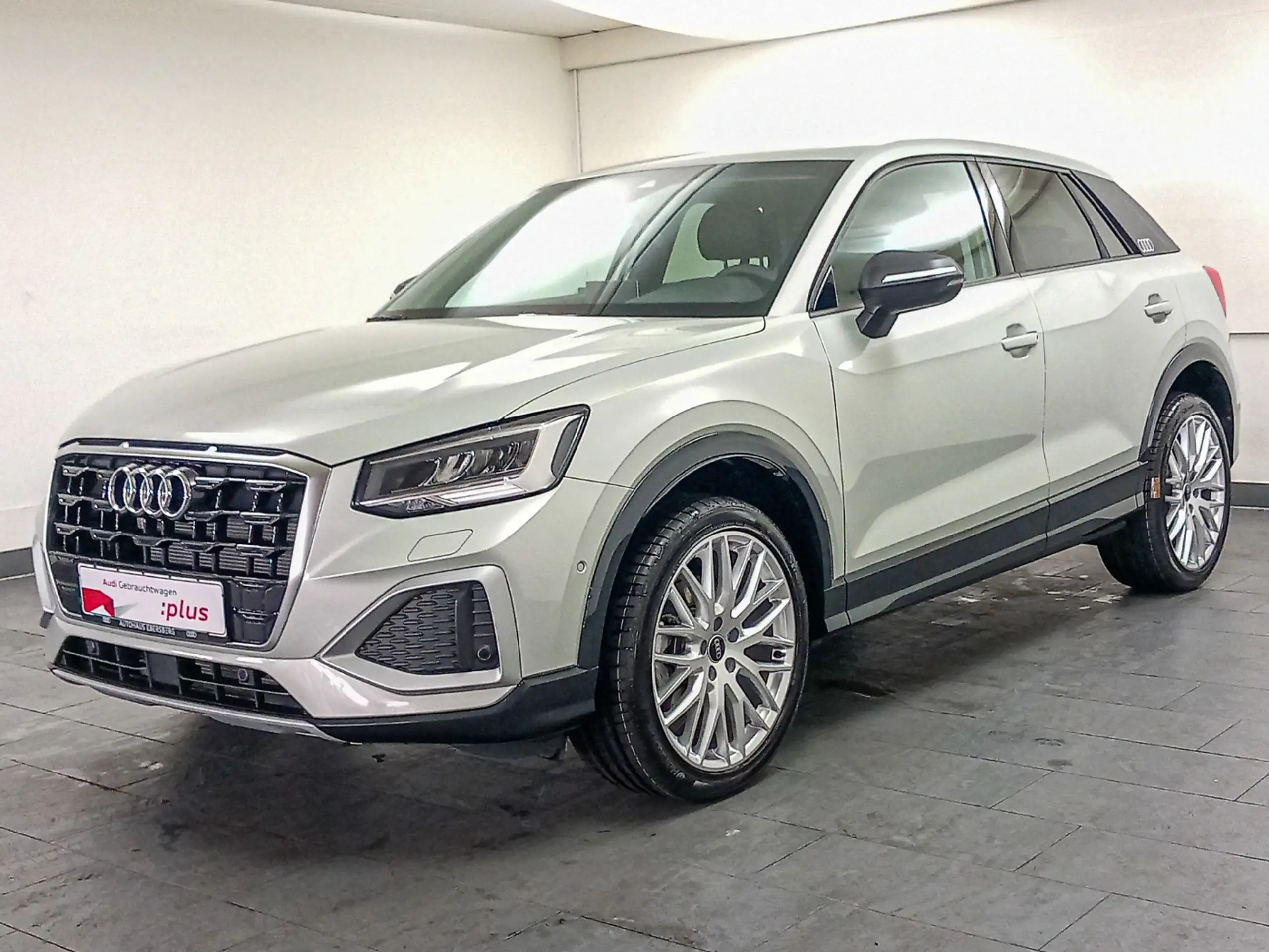 Audi - Q2