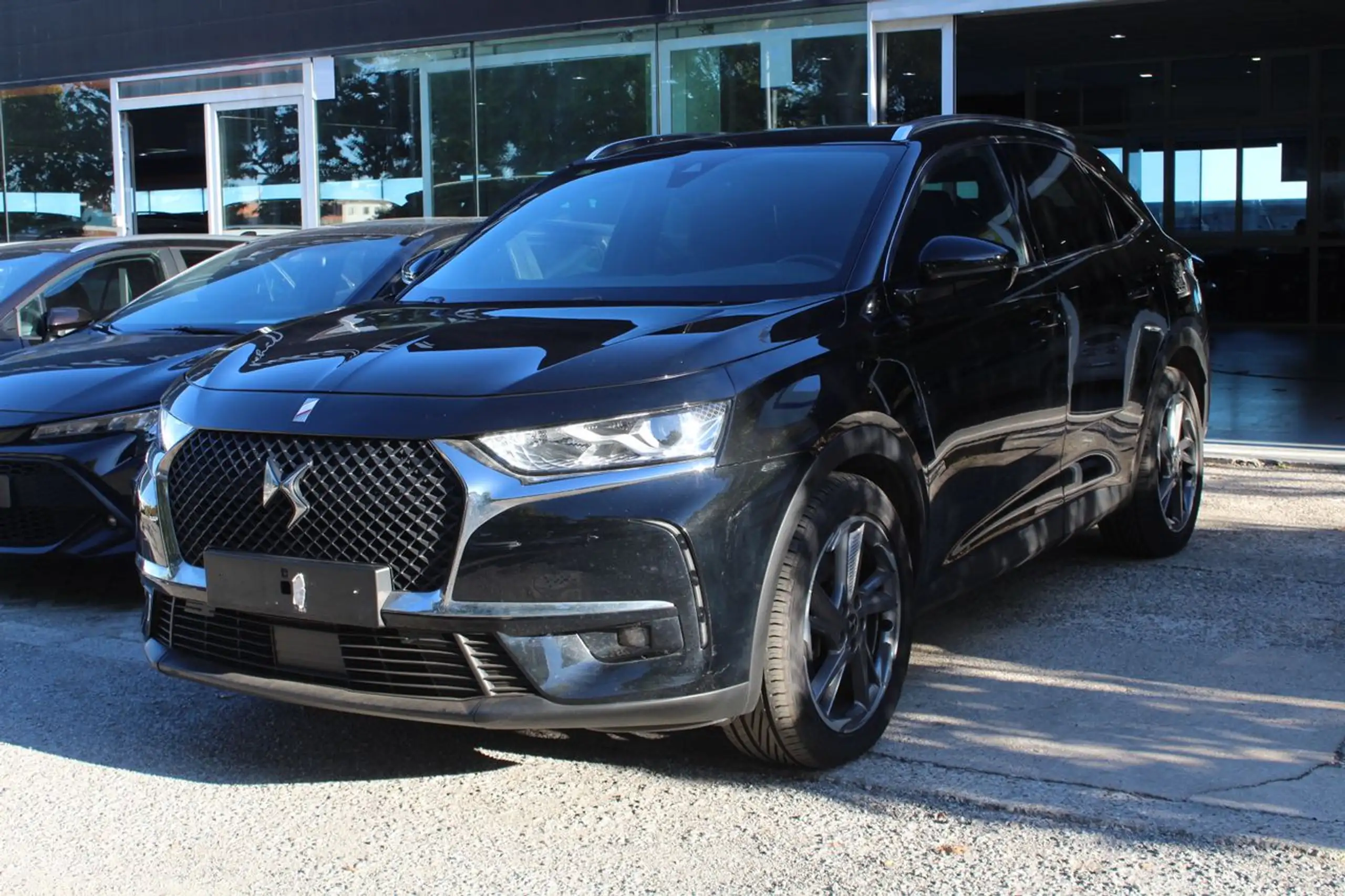 DS Automobiles - DS 7 Crossback