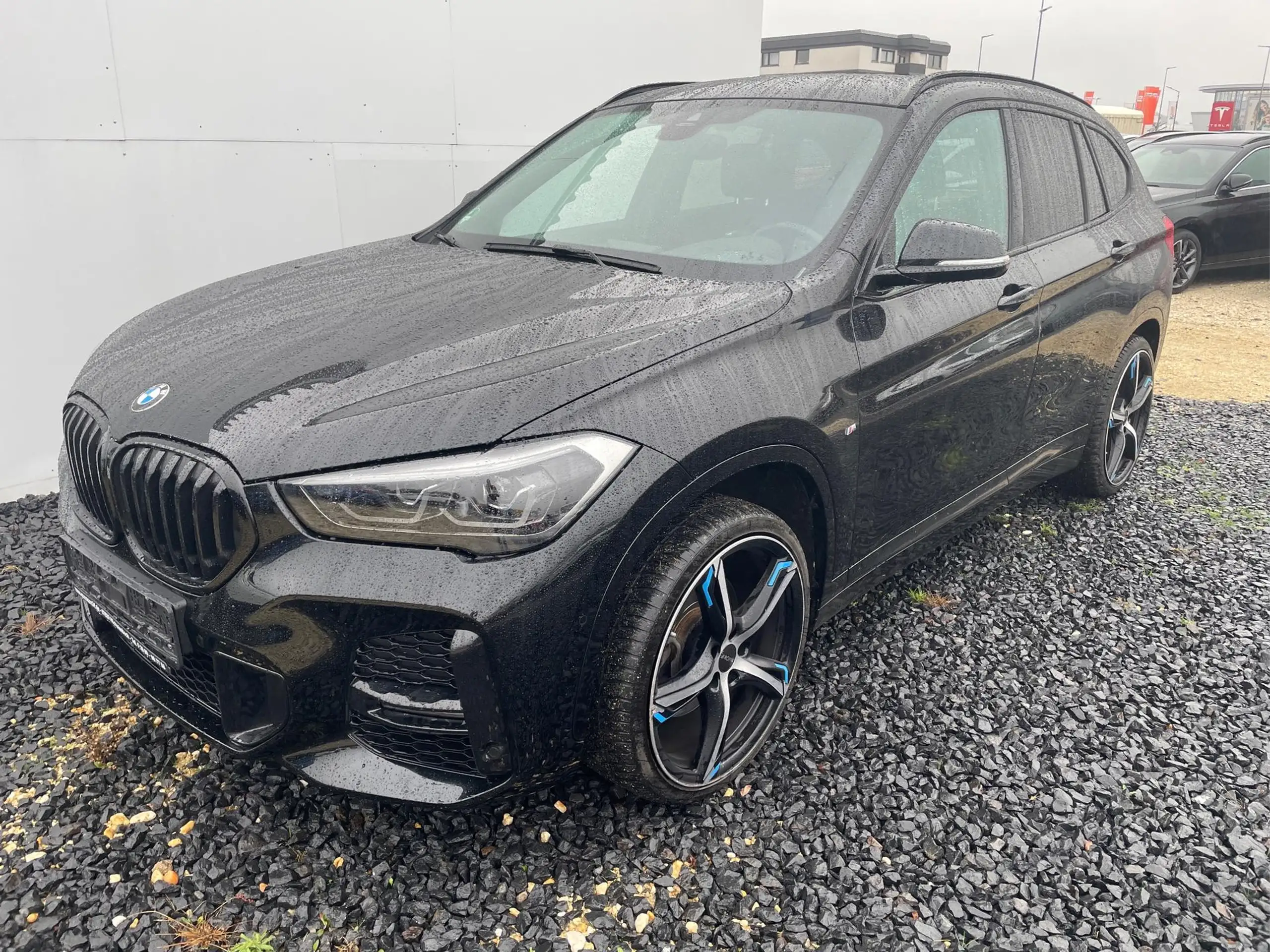 BMW - X1