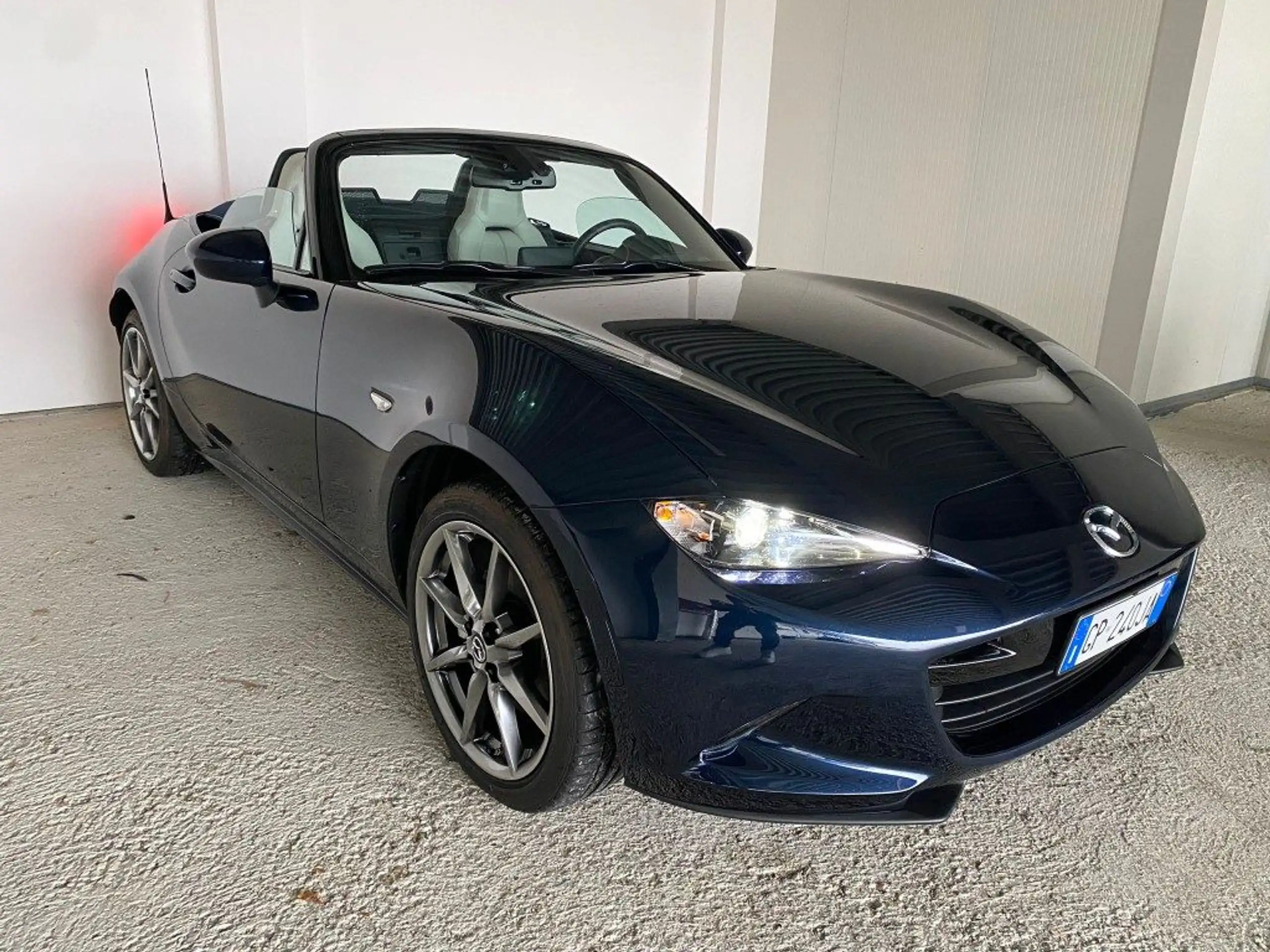 Mazda - MX-5