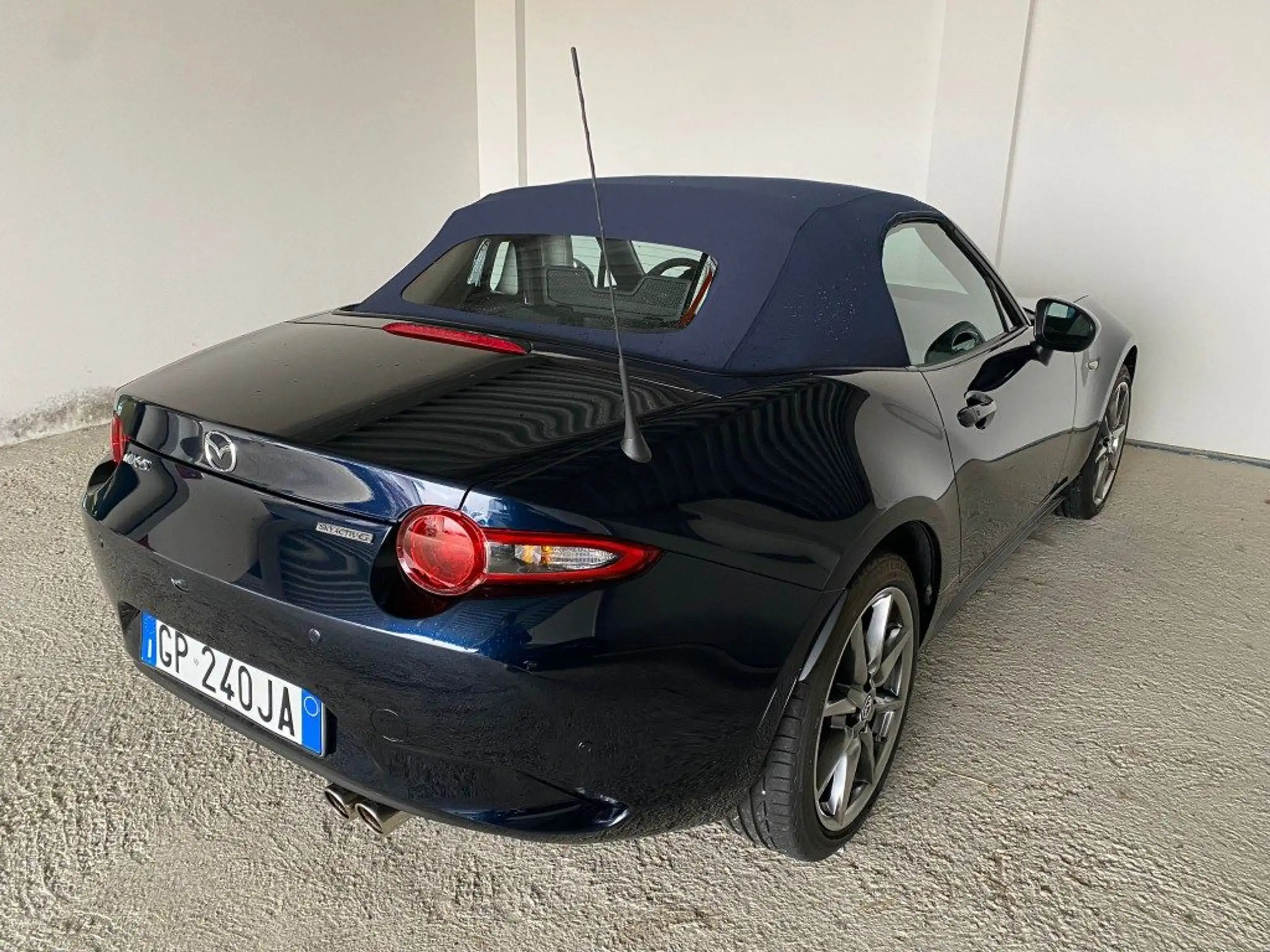 Mazda - MX-5