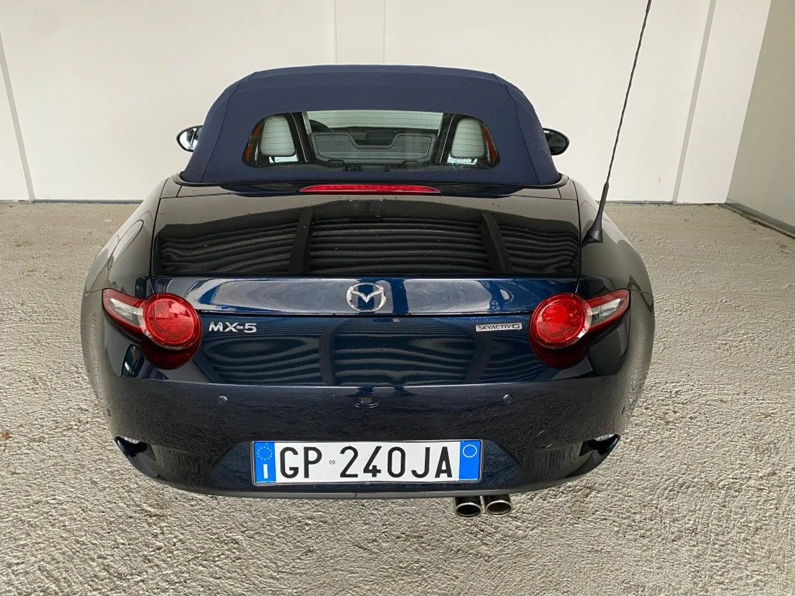 Mazda - MX-5