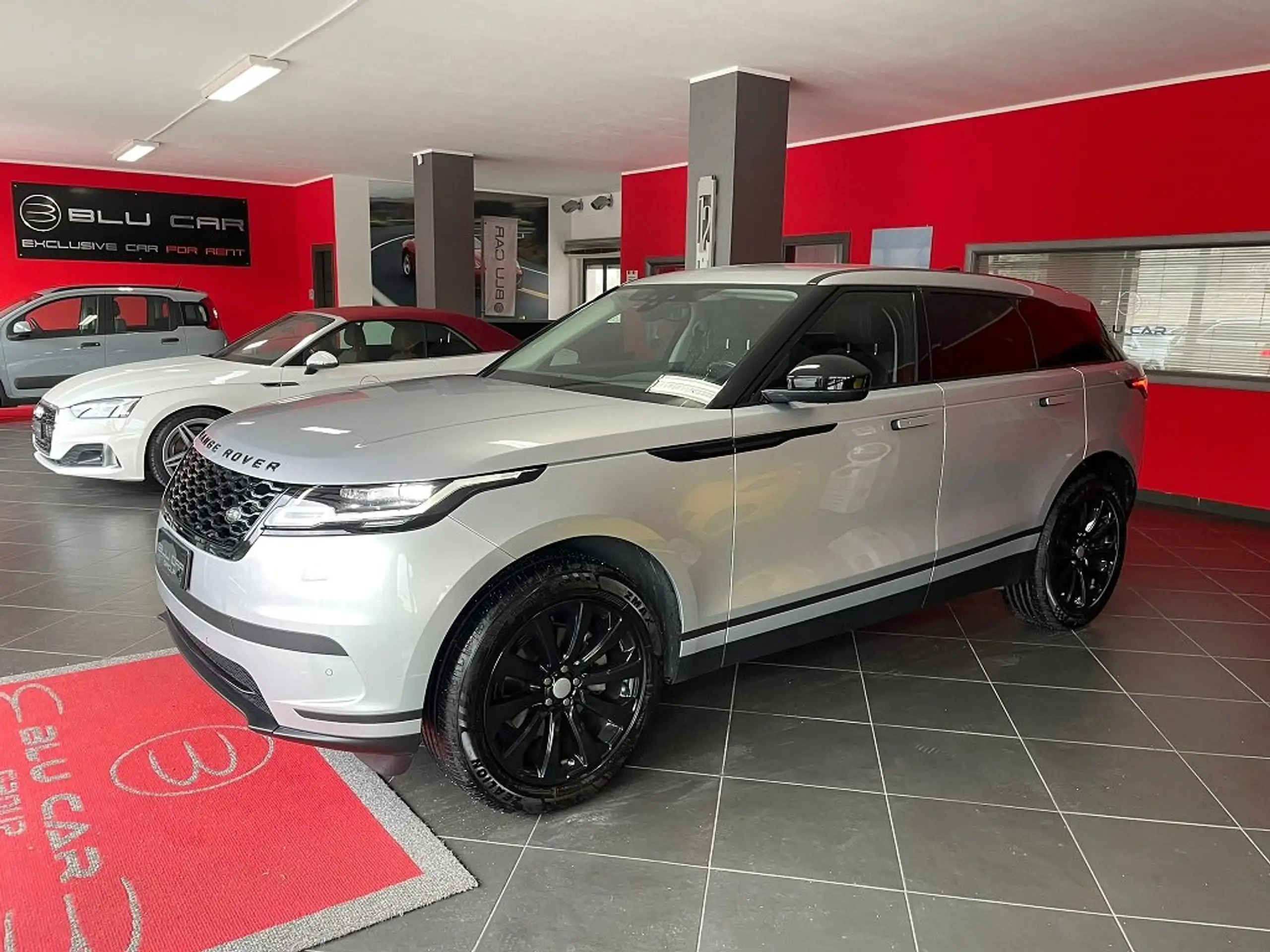 Land Rover - Range Rover Velar