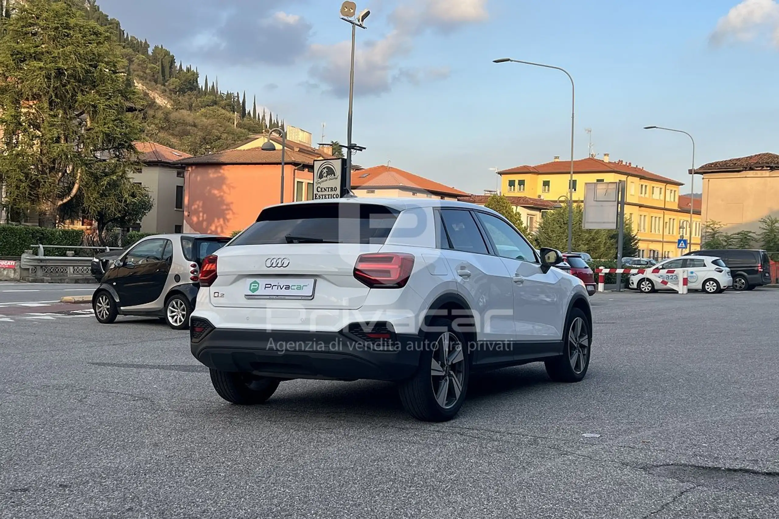 Audi - Q2