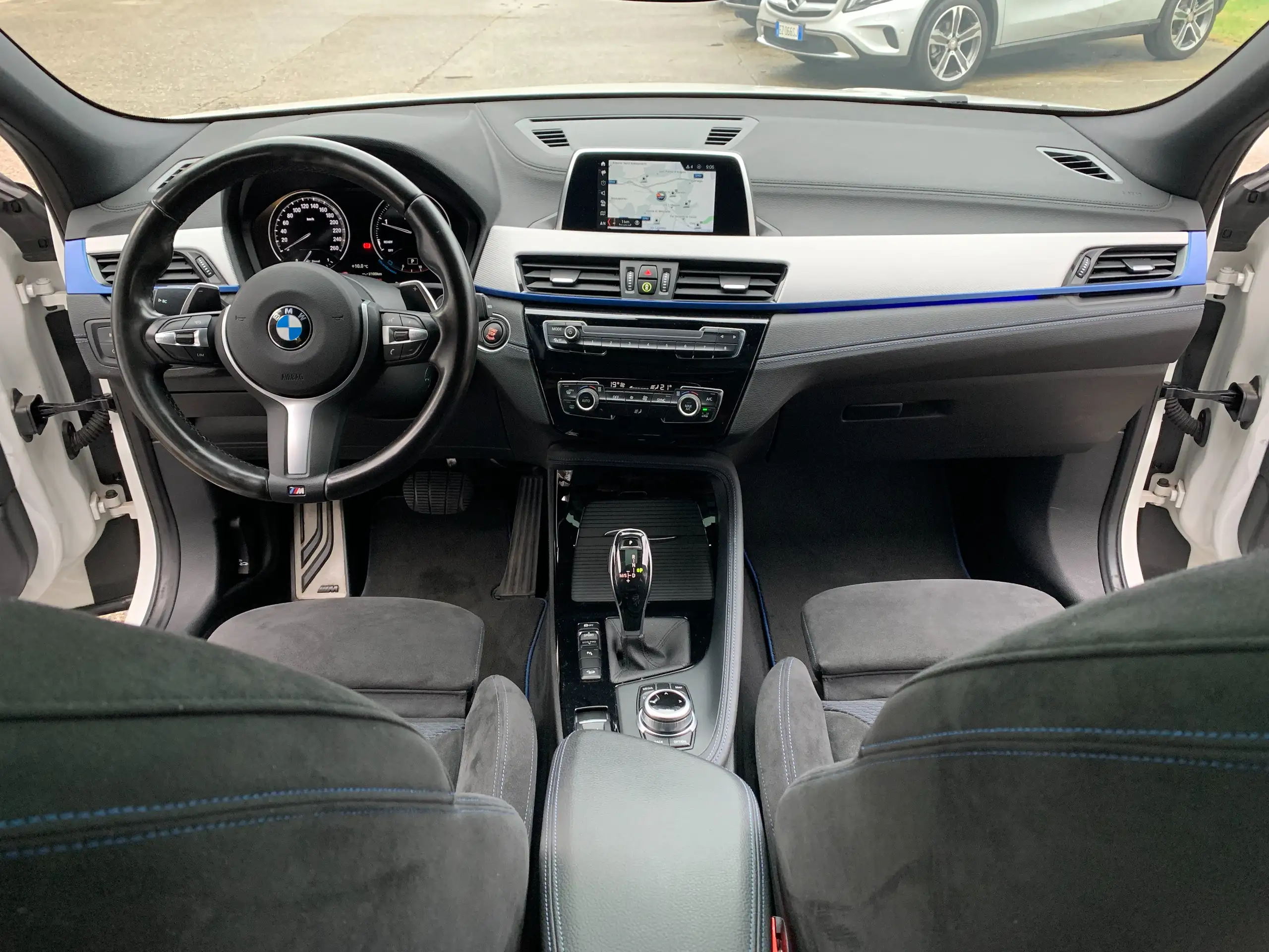 BMW - X2