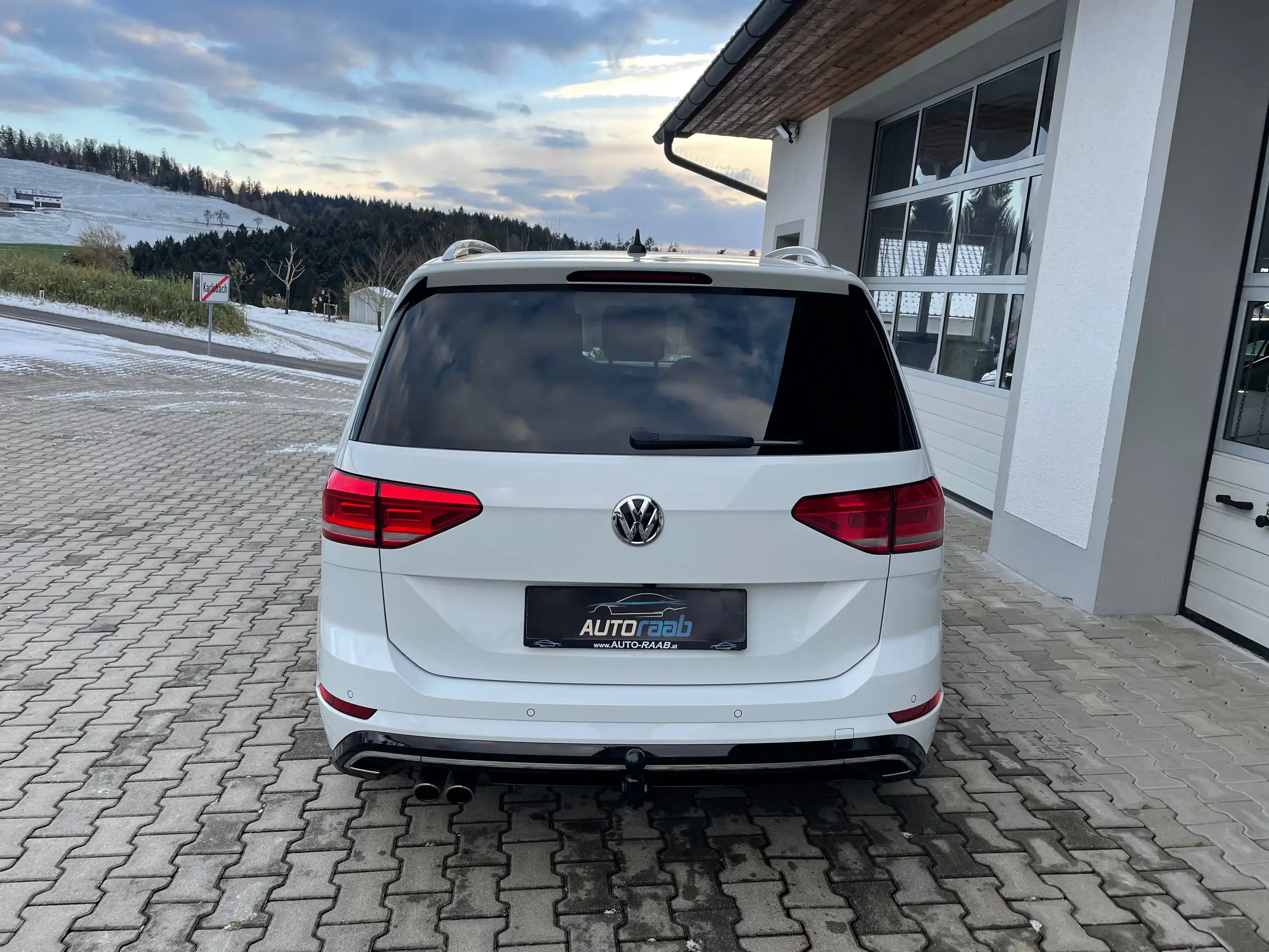 Volkswagen - Touran