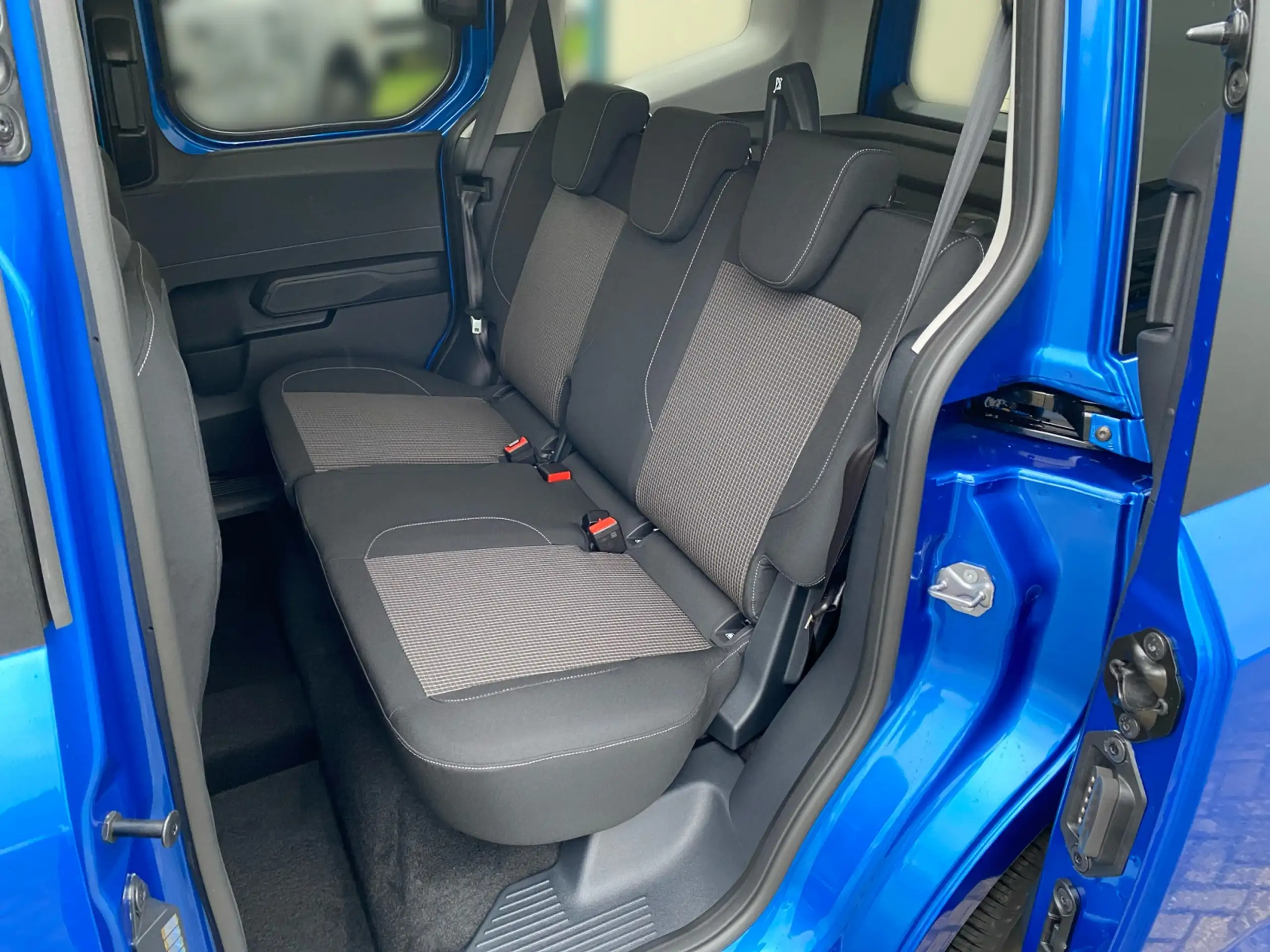 Ford - Tourneo Courier