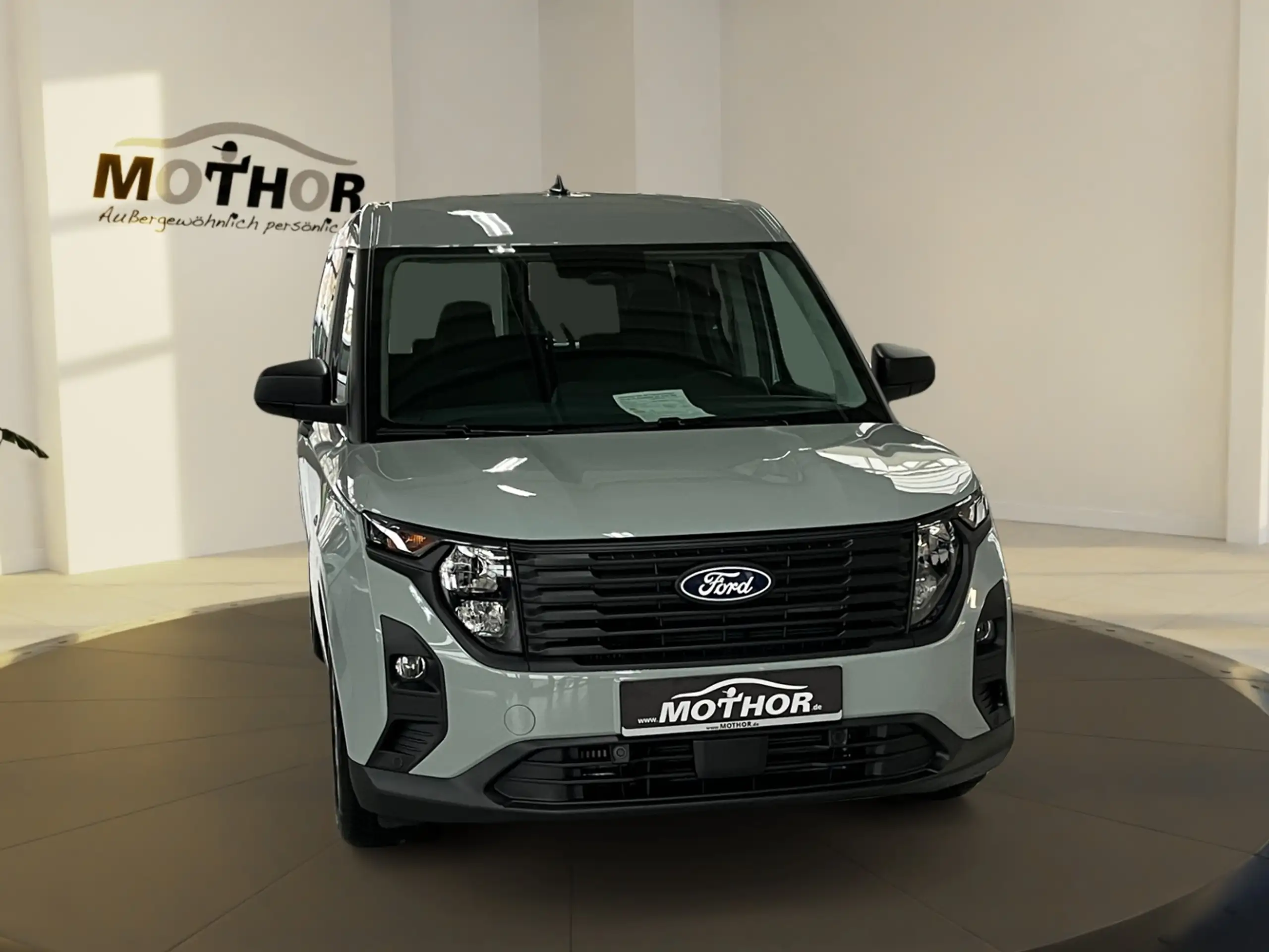 Ford - Tourneo Courier