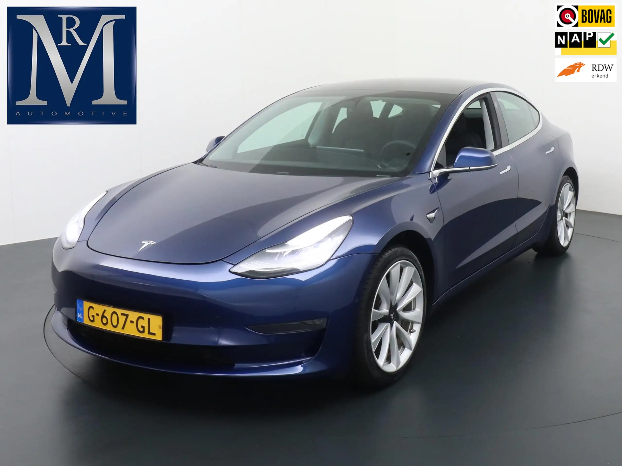 Tesla - Model 3