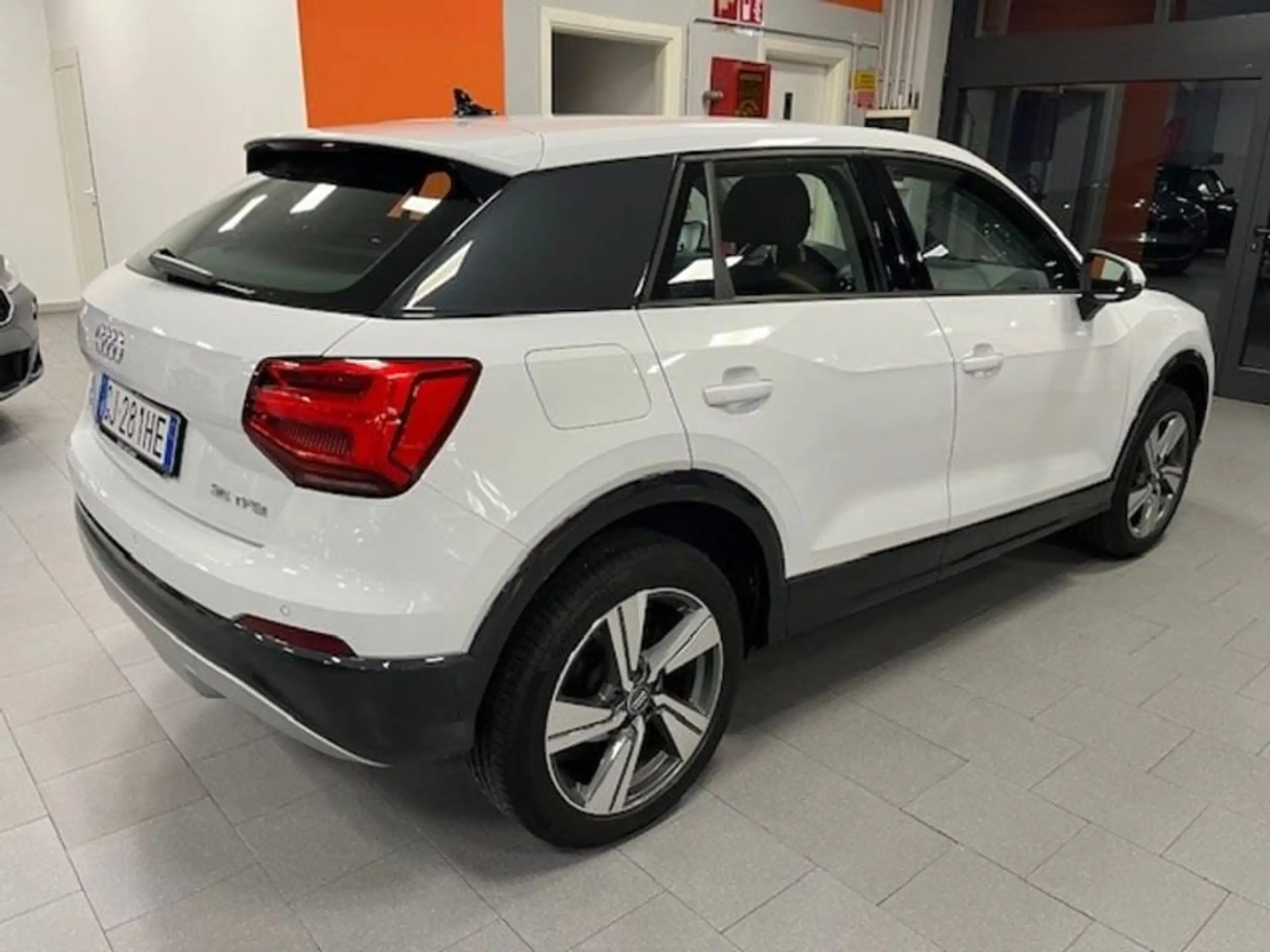 Audi - Q2