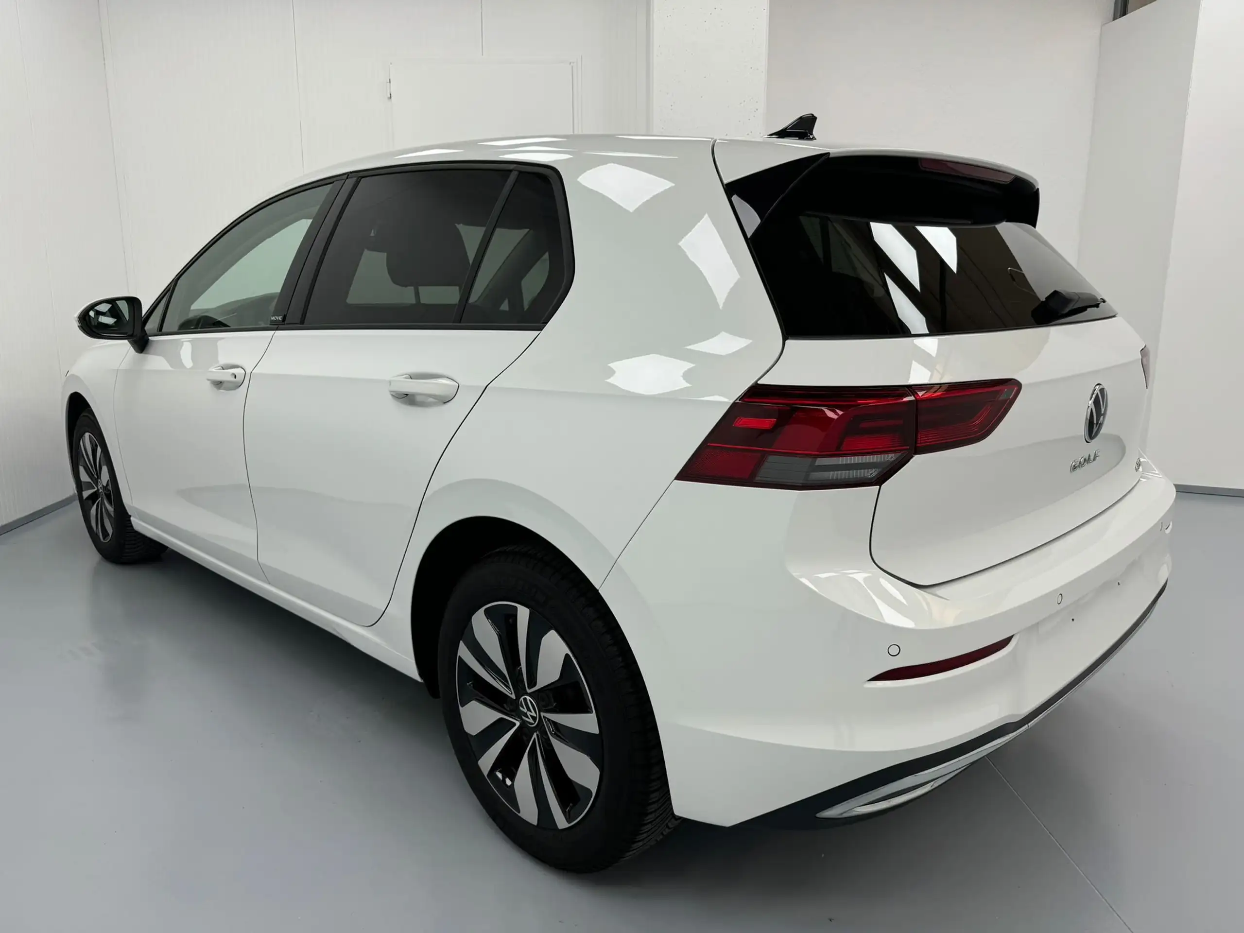 Volkswagen - Golf