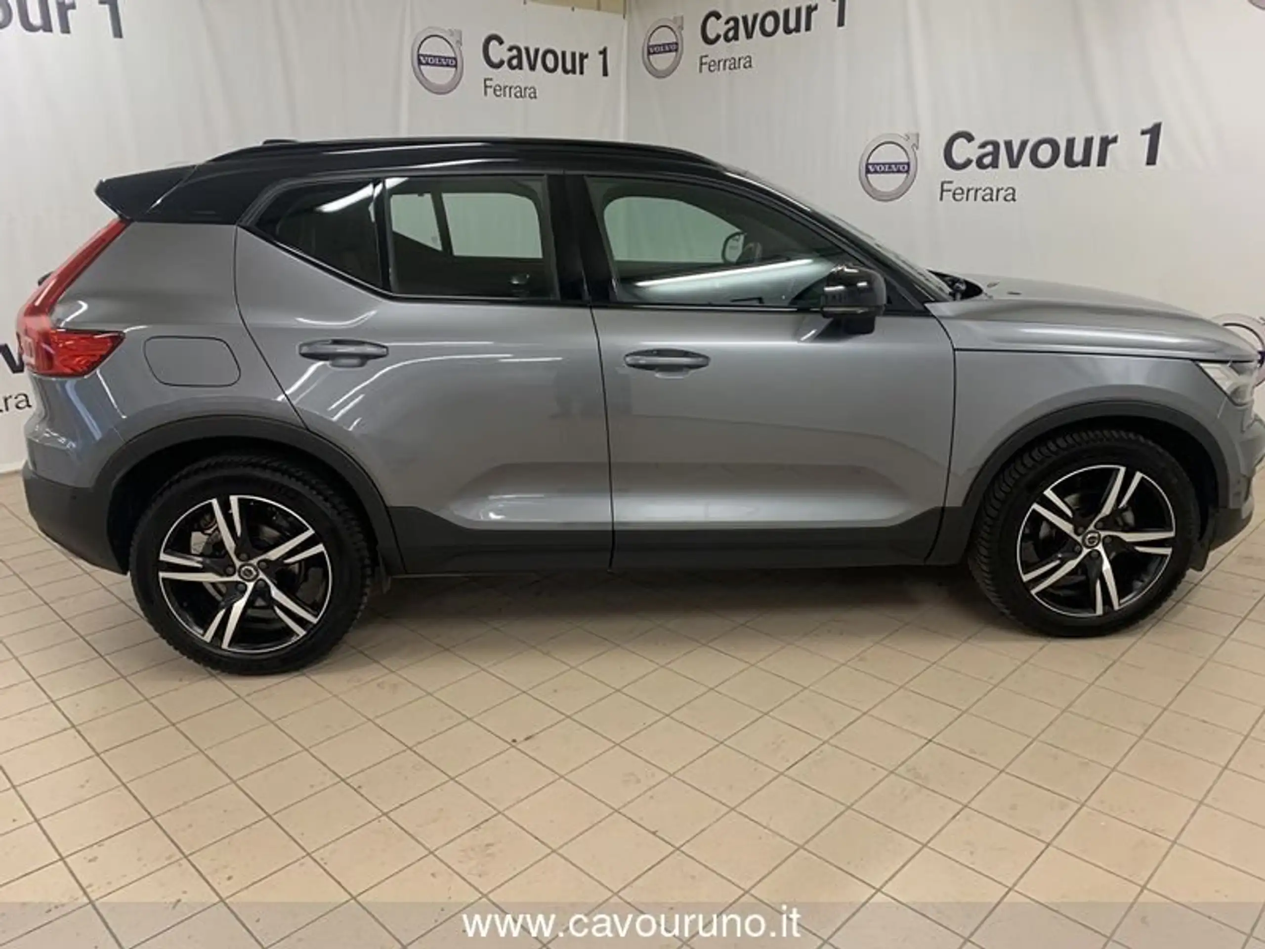 Volvo - XC40