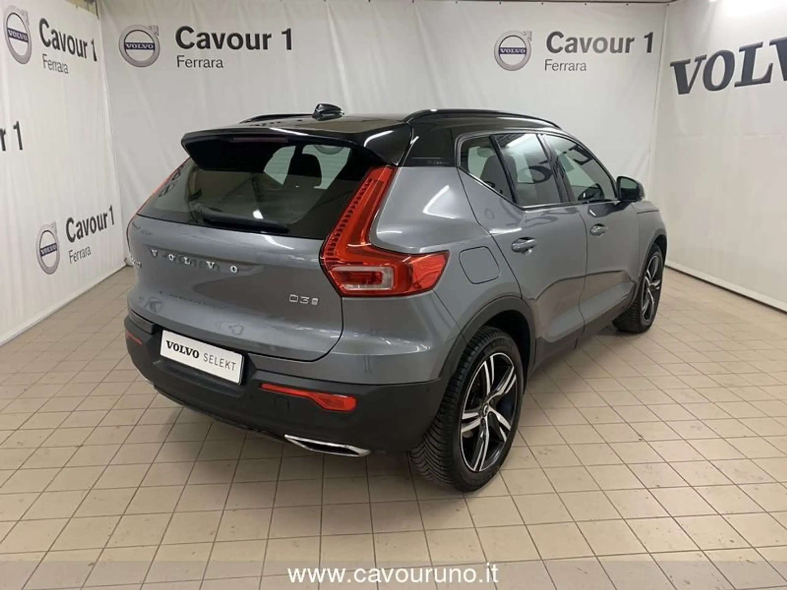 Volvo - XC40