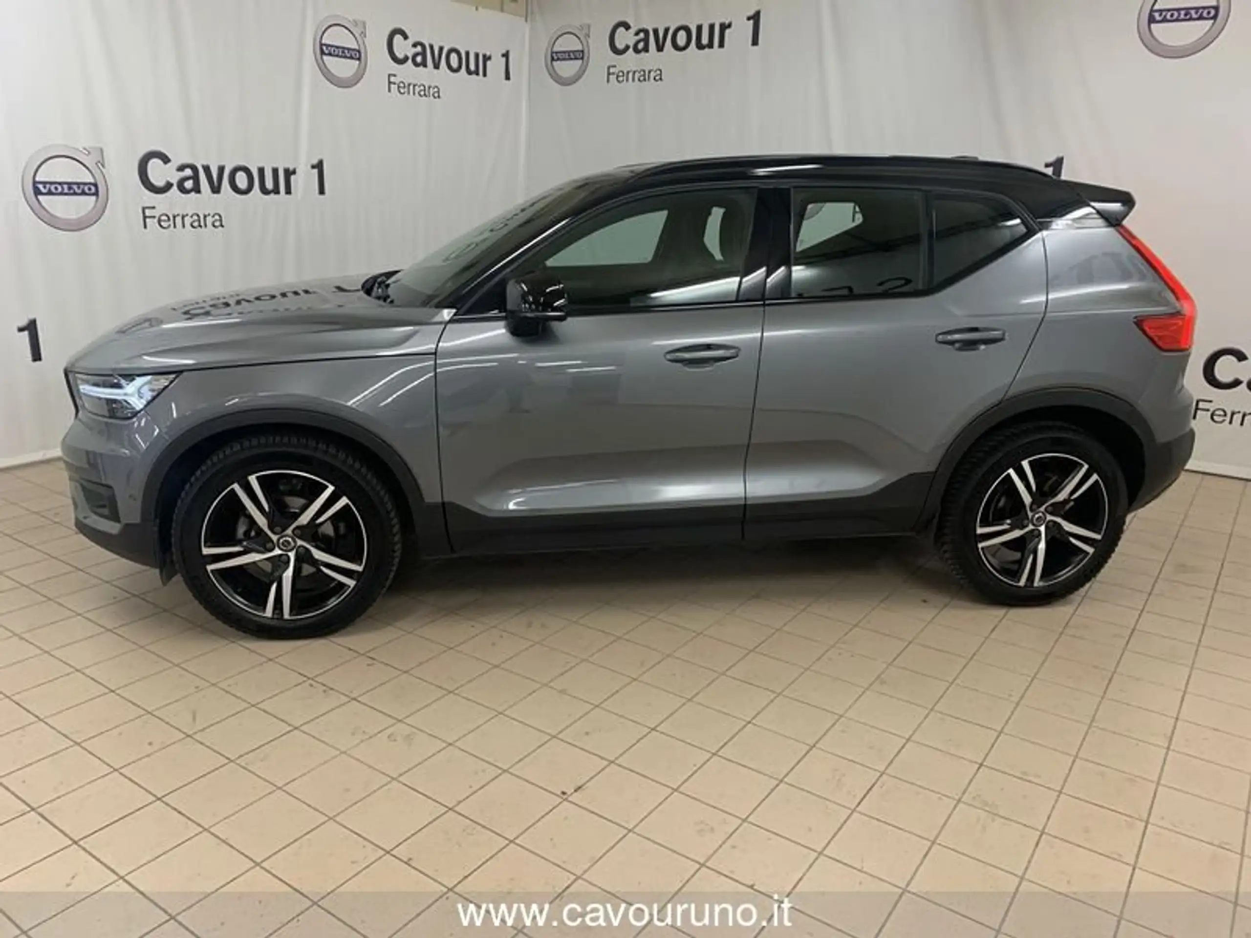 Volvo - XC40