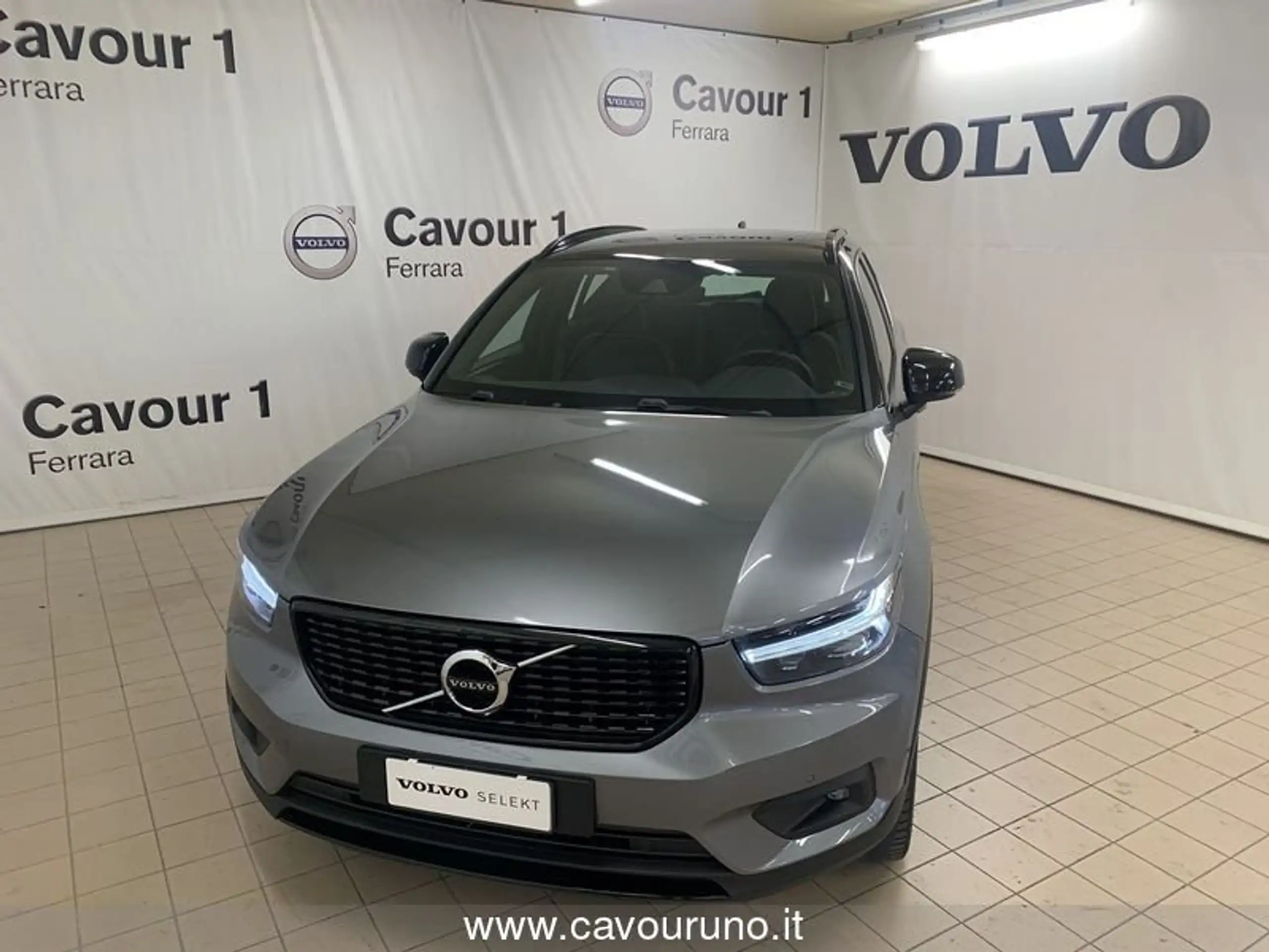 Volvo - XC40