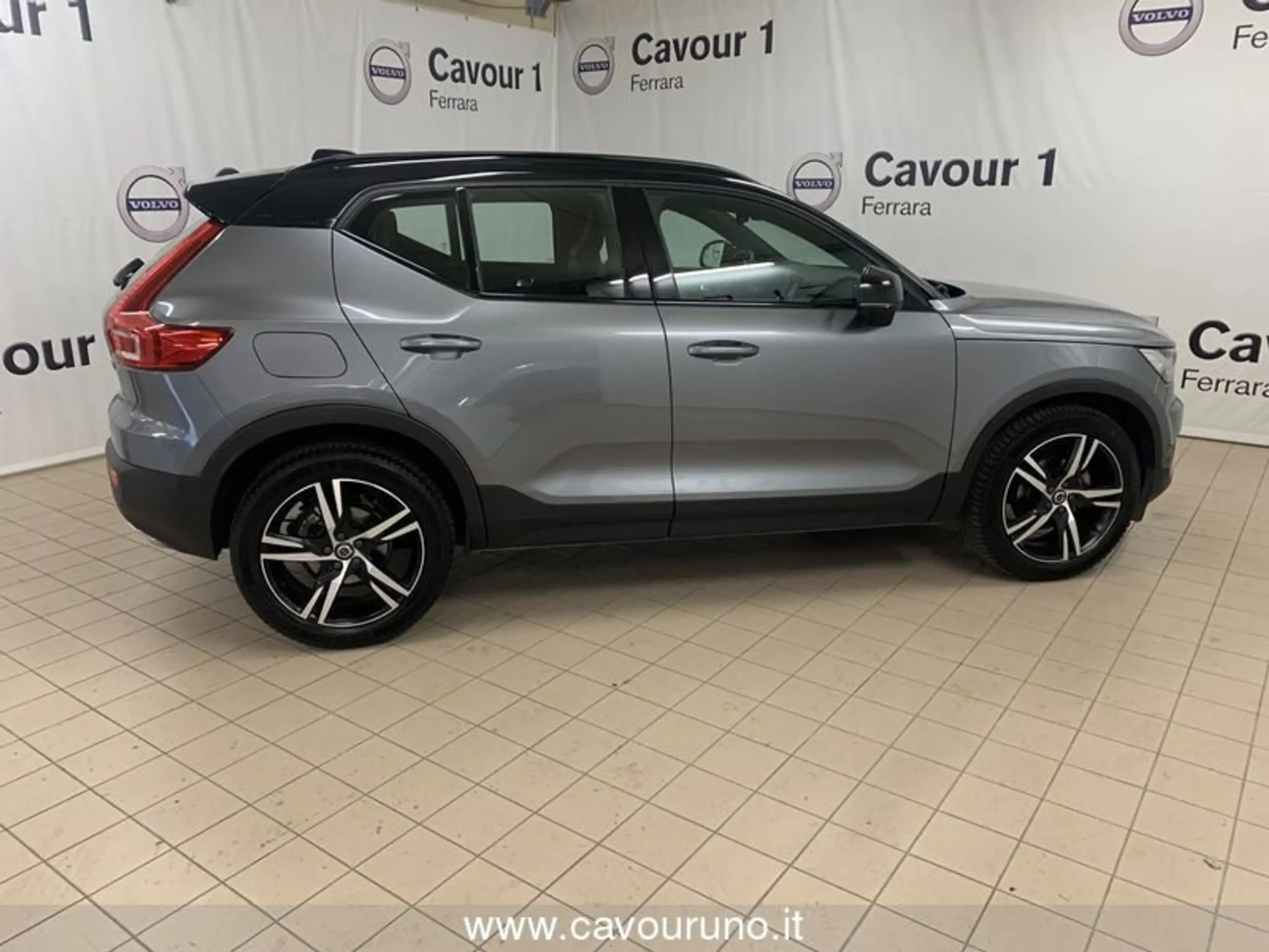 Volvo - XC40