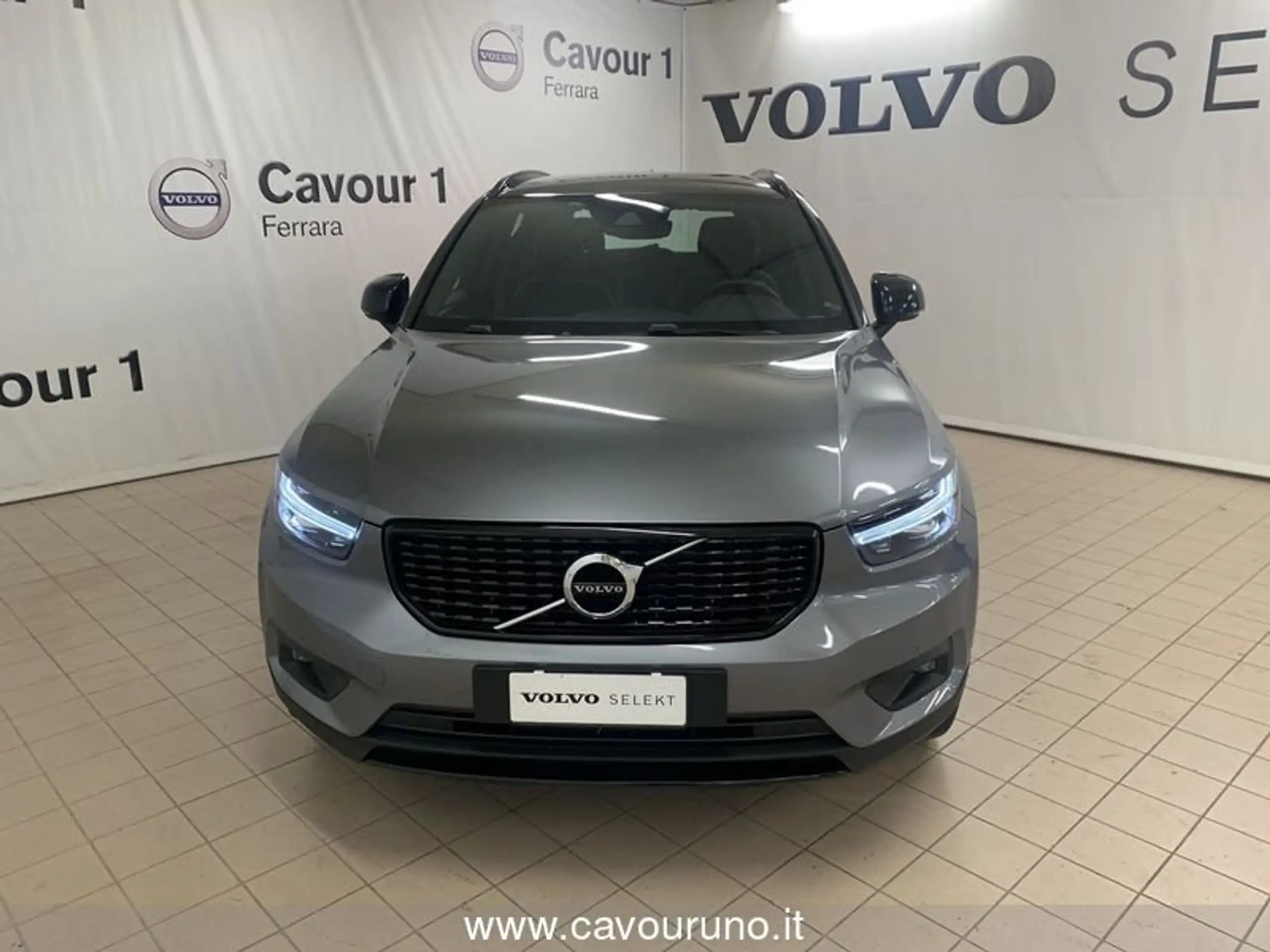 Volvo - XC40