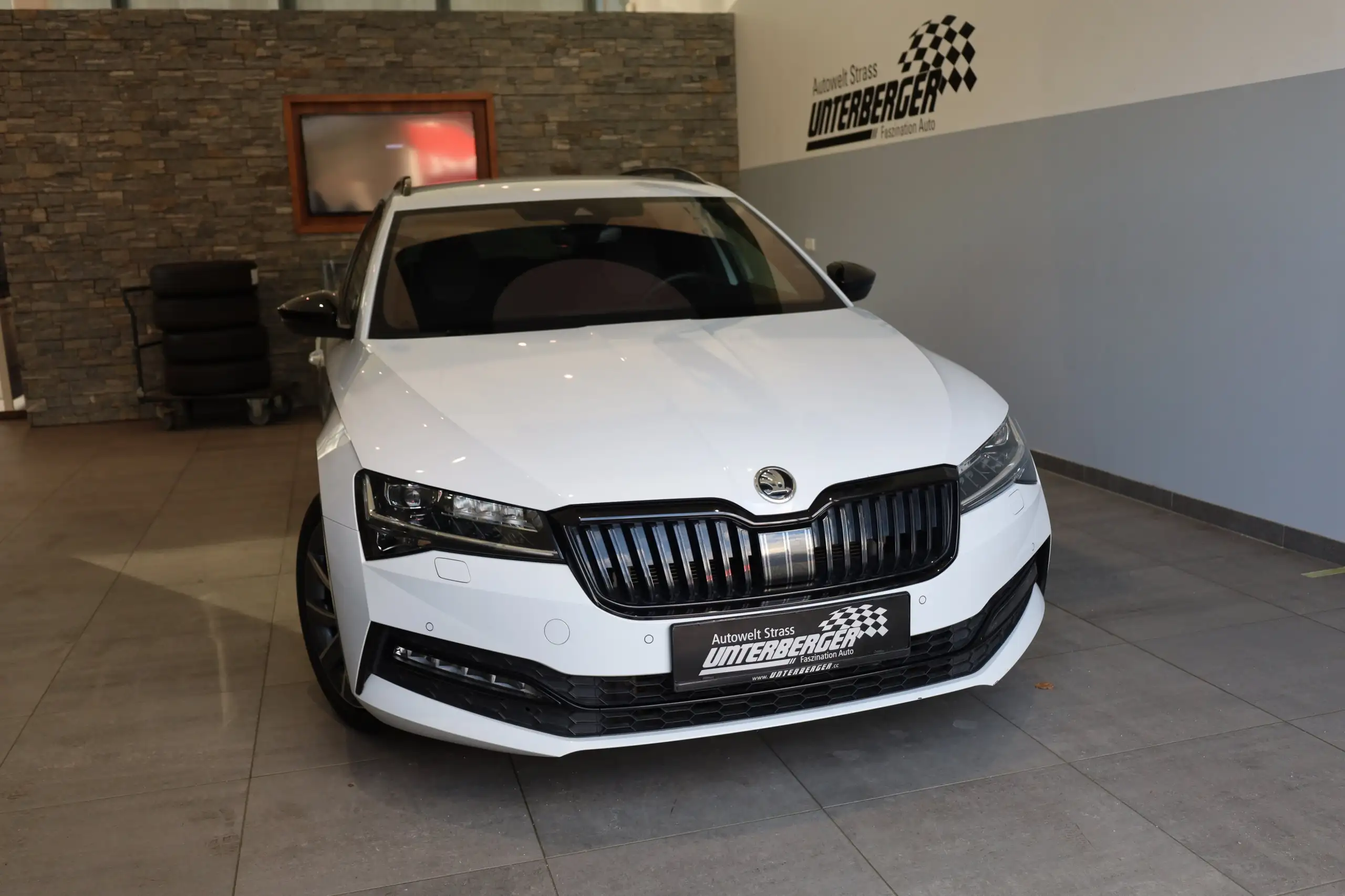 Skoda - Superb