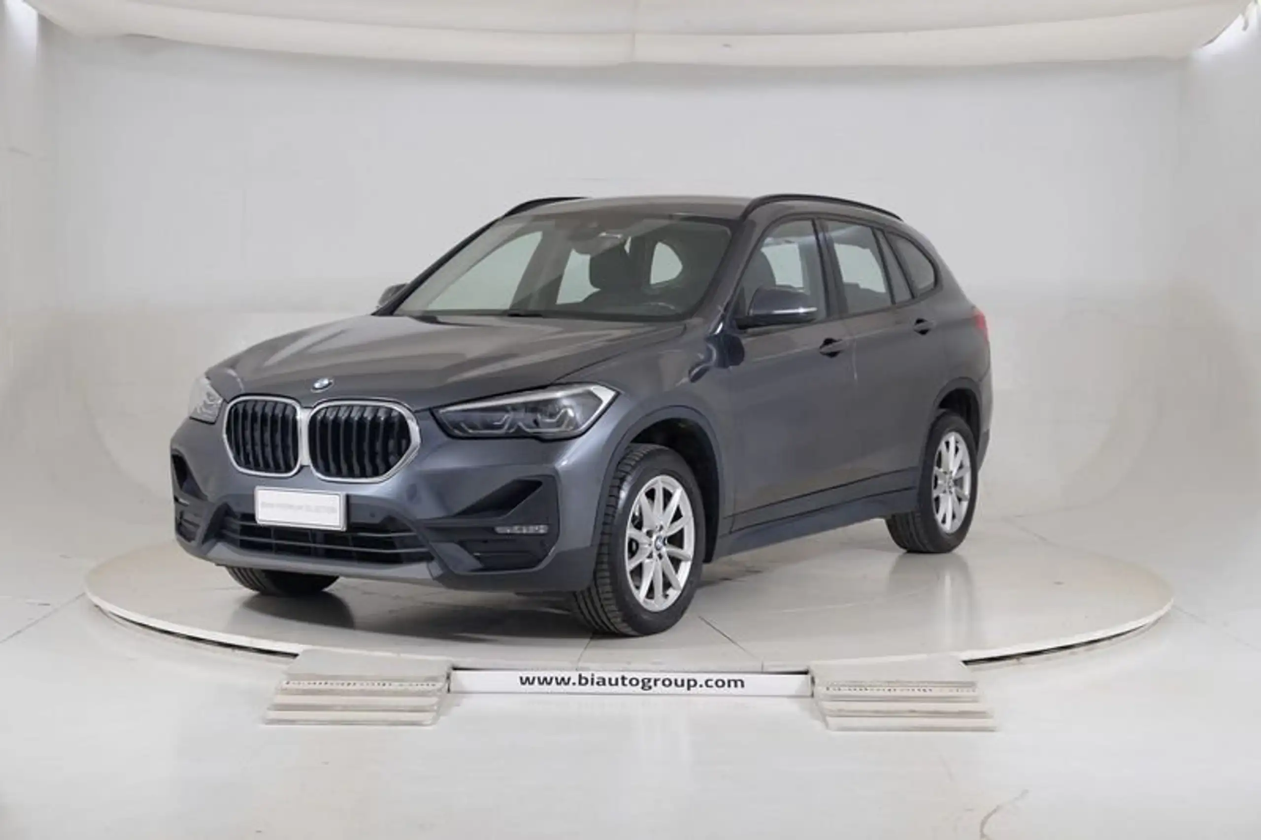 BMW - X1