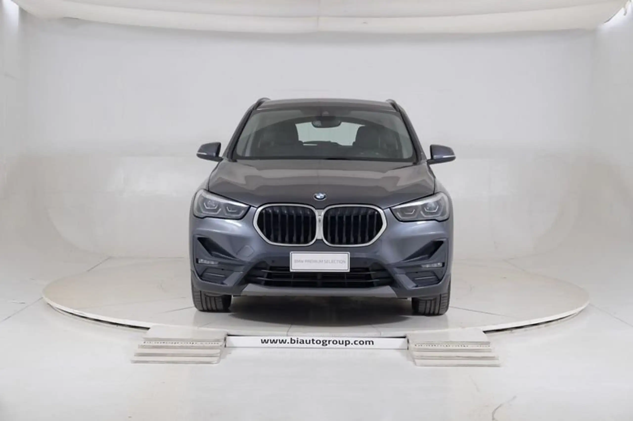 BMW - X1