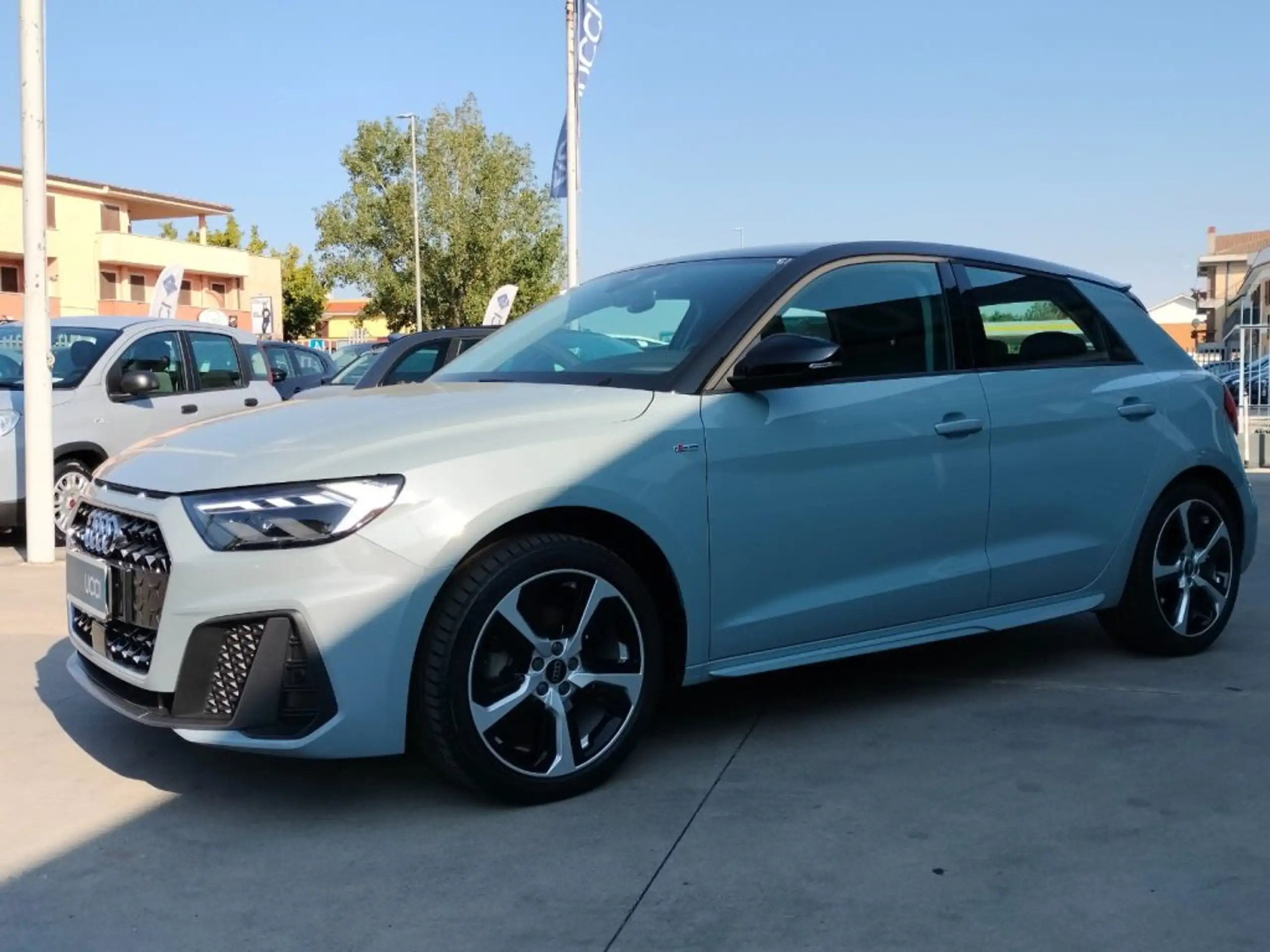 Audi - A1