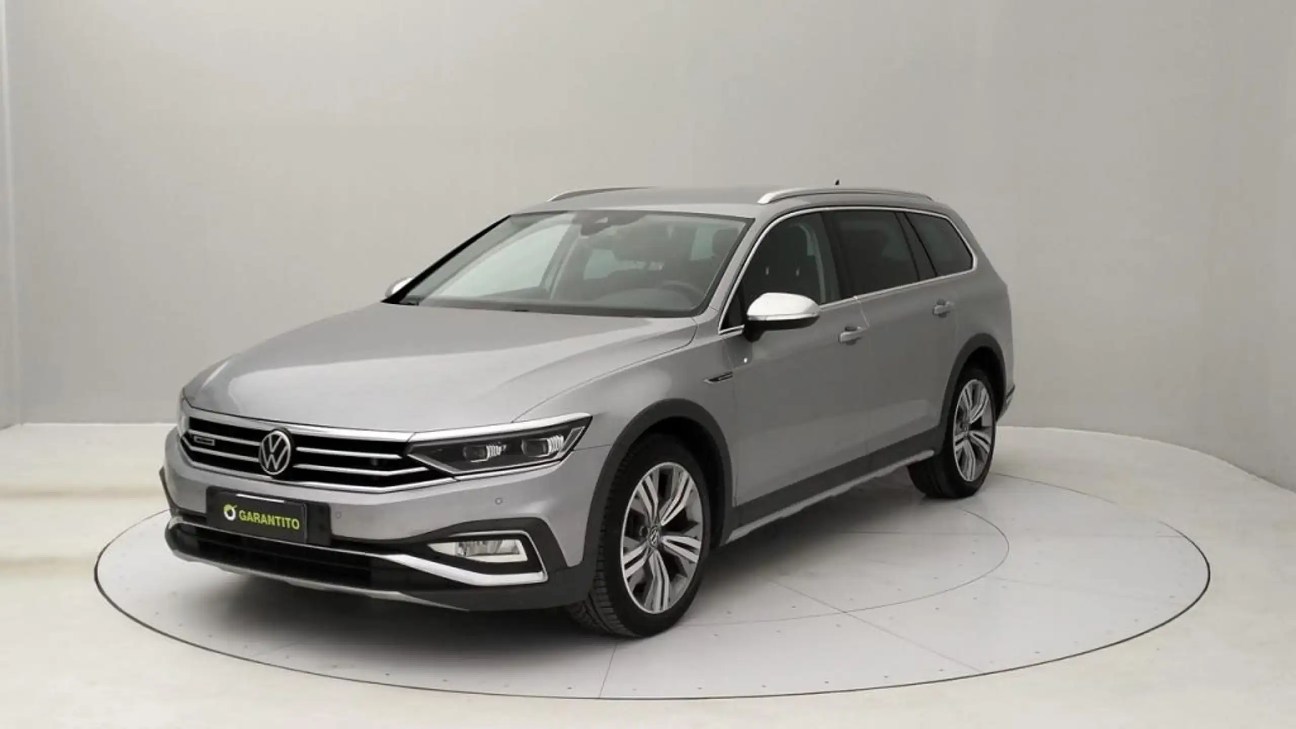 Volkswagen - Passat