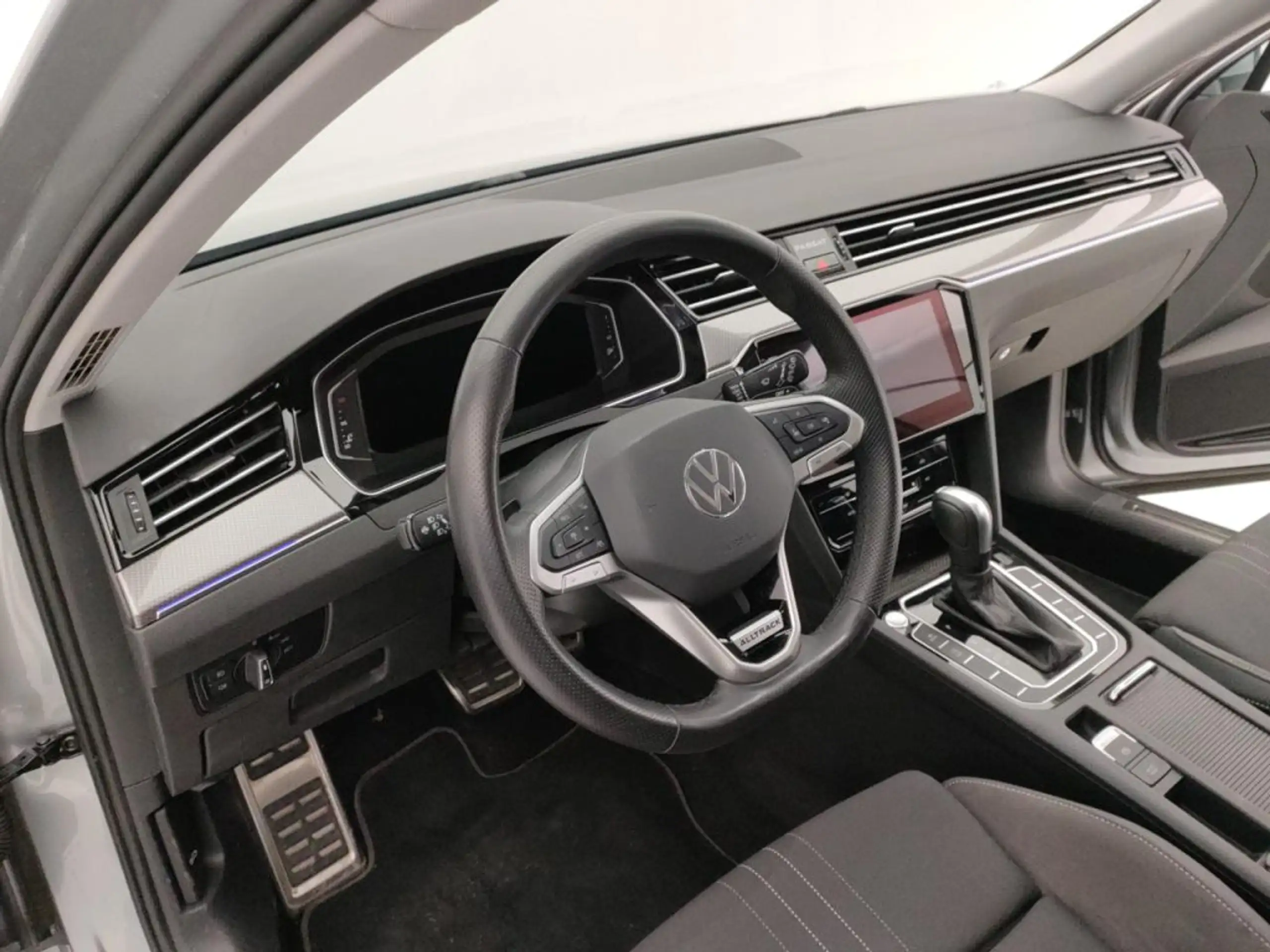 Volkswagen - Passat