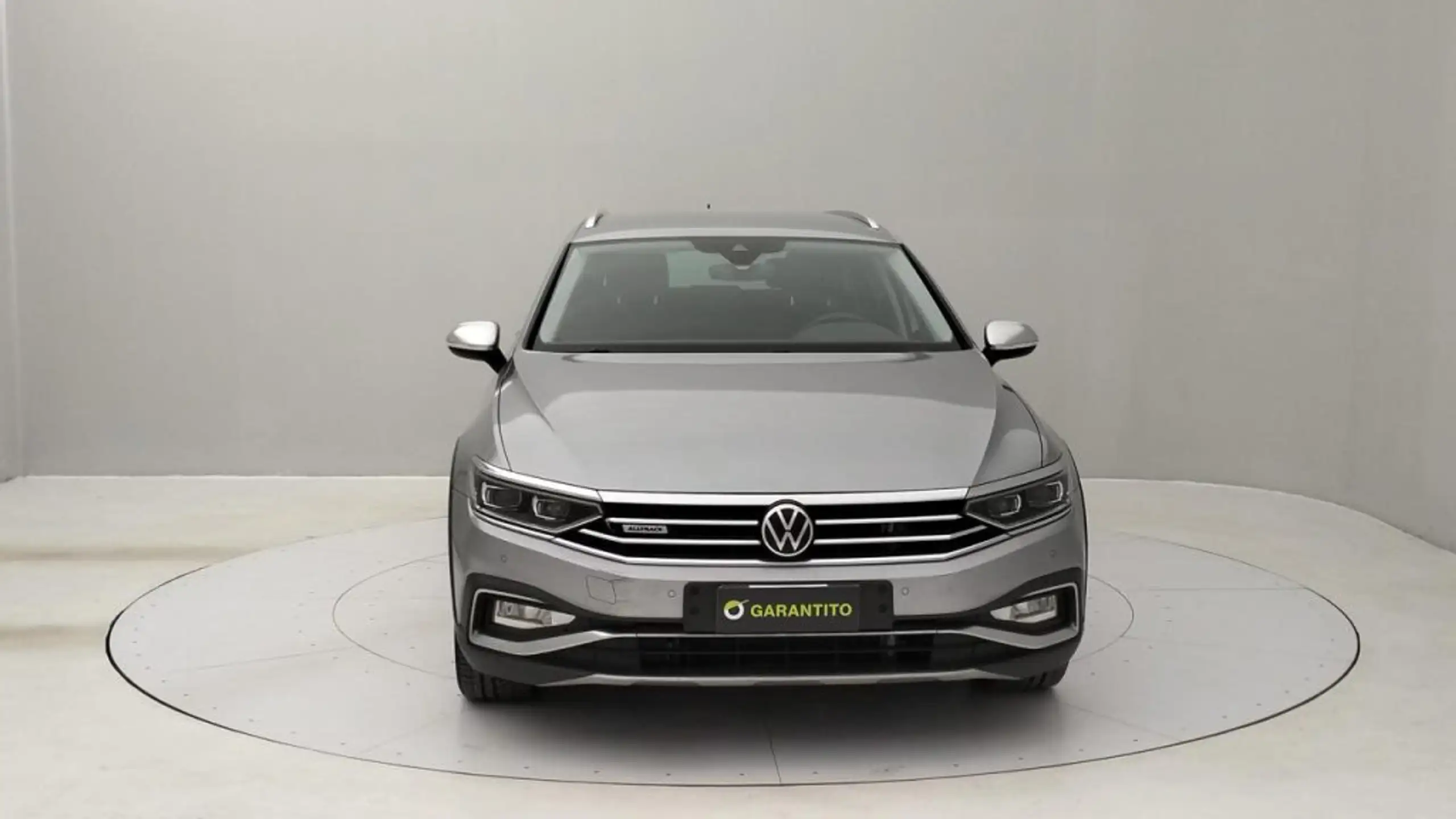 Volkswagen - Passat