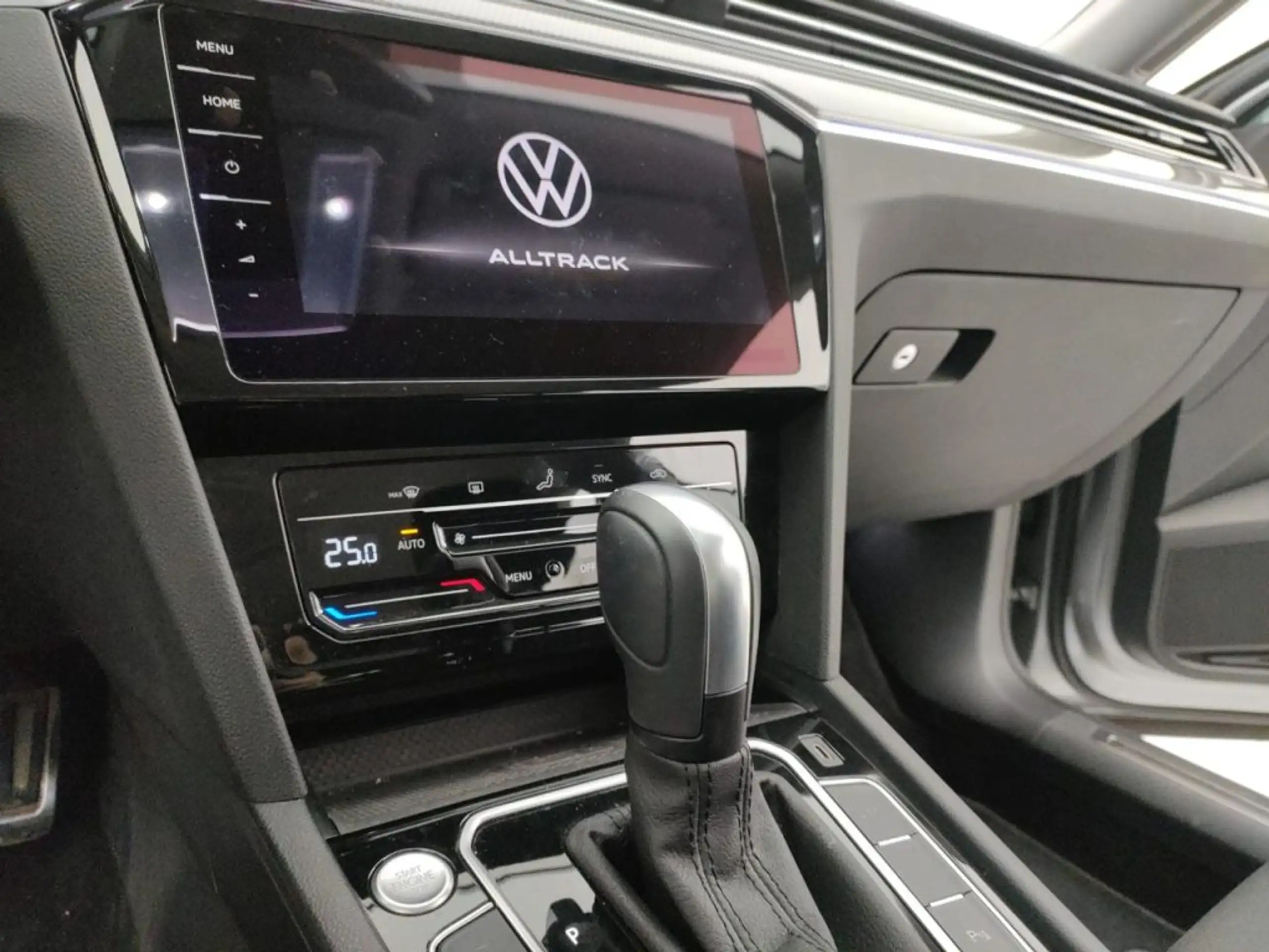 Volkswagen - Passat