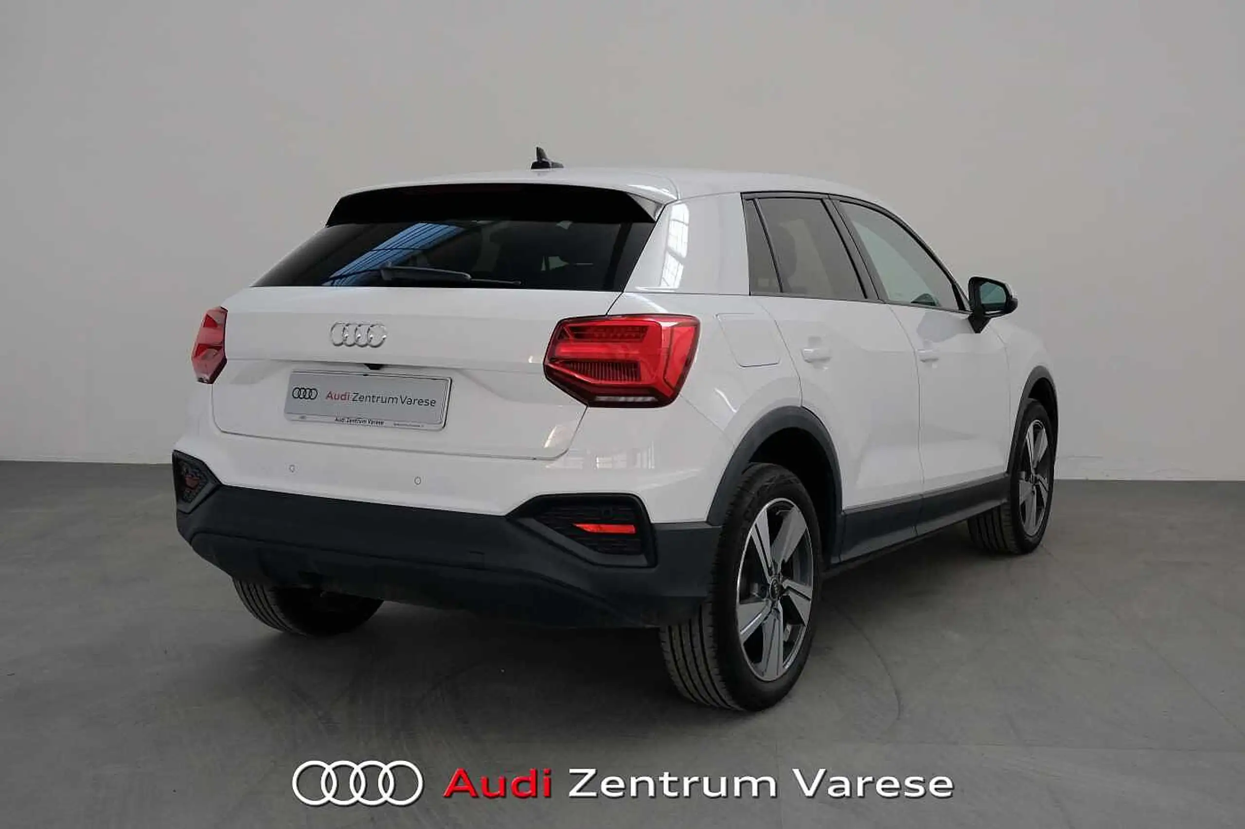 Audi - Q2