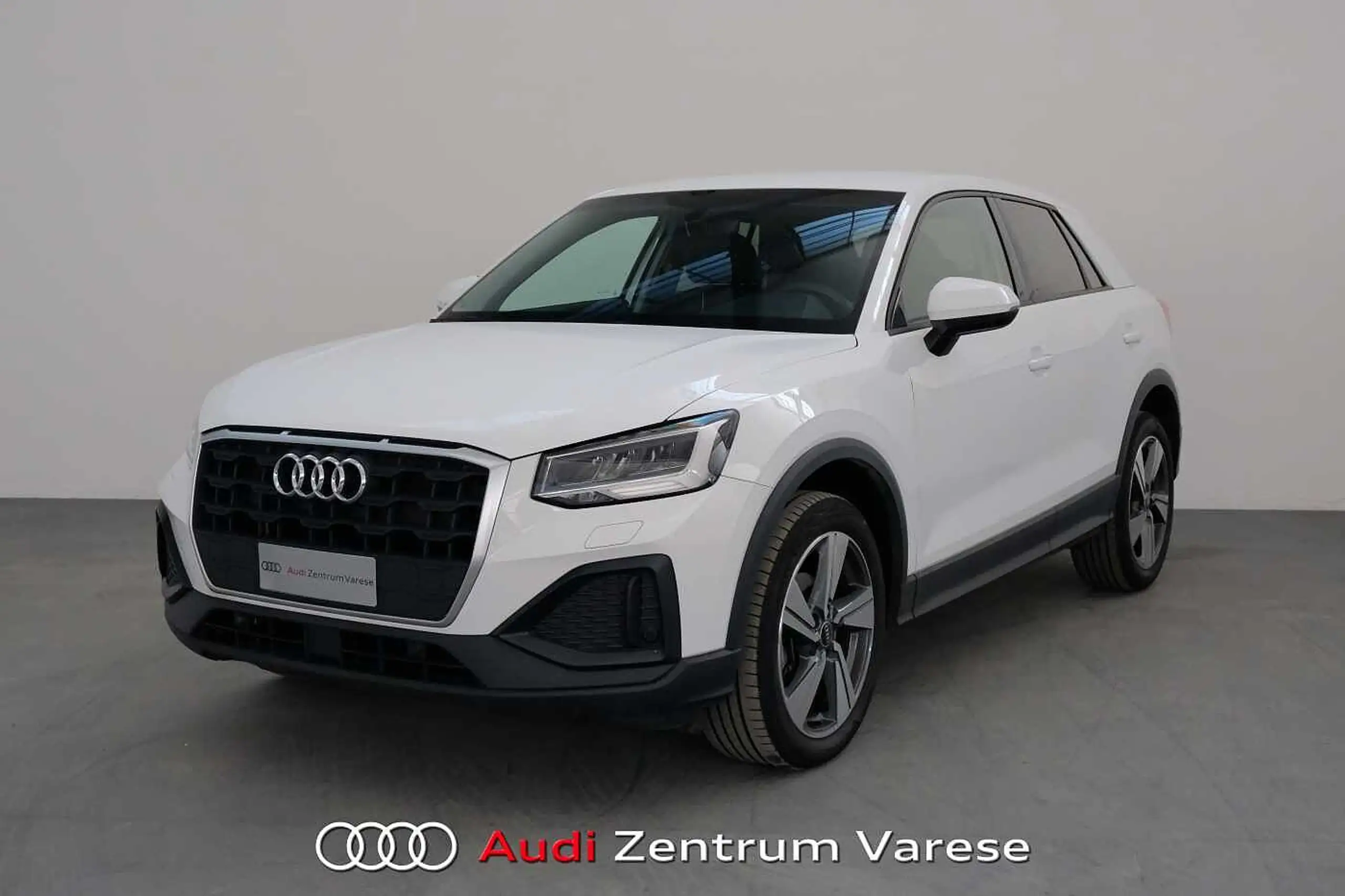 Audi - Q2