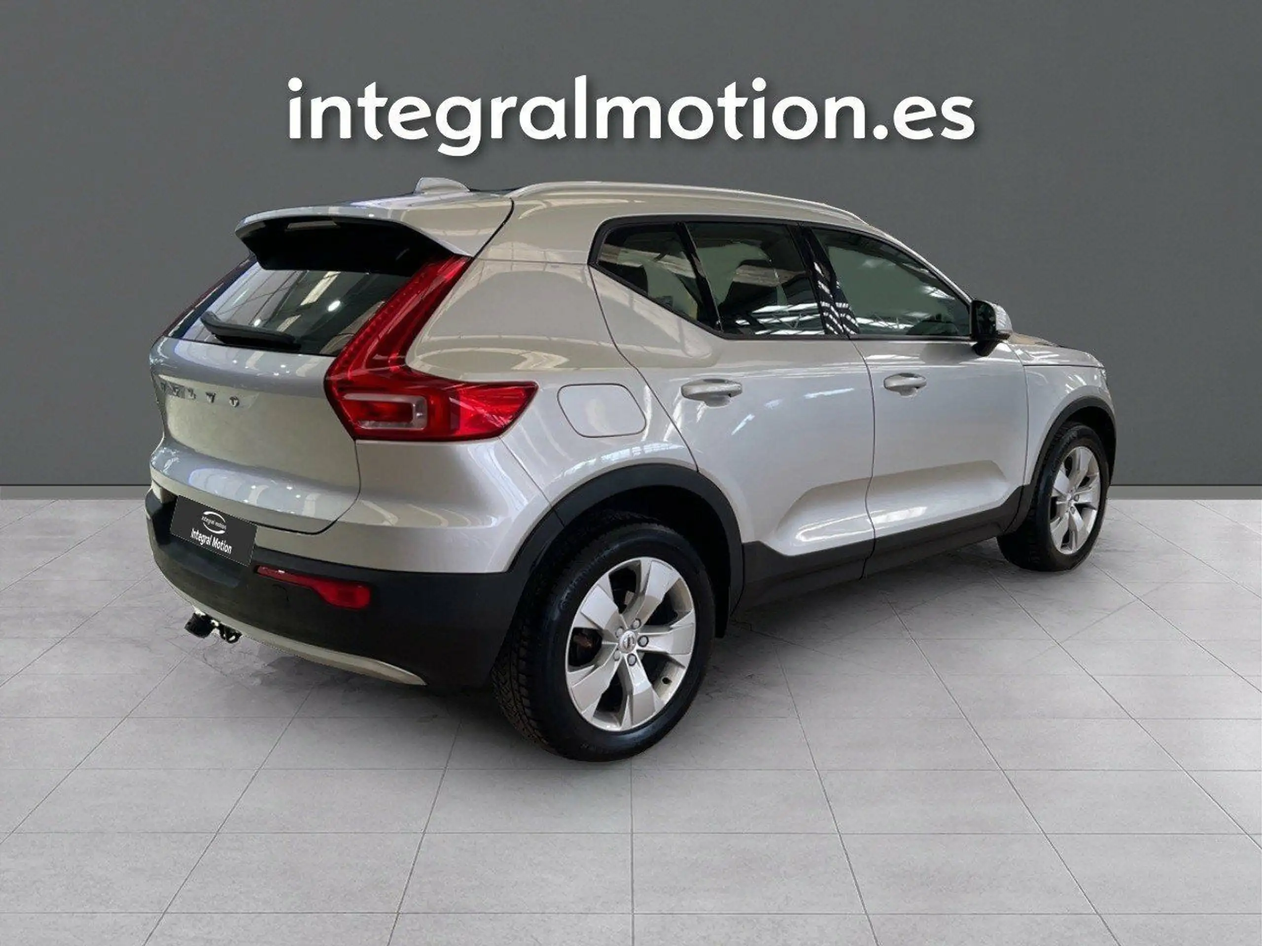 Volvo - XC40