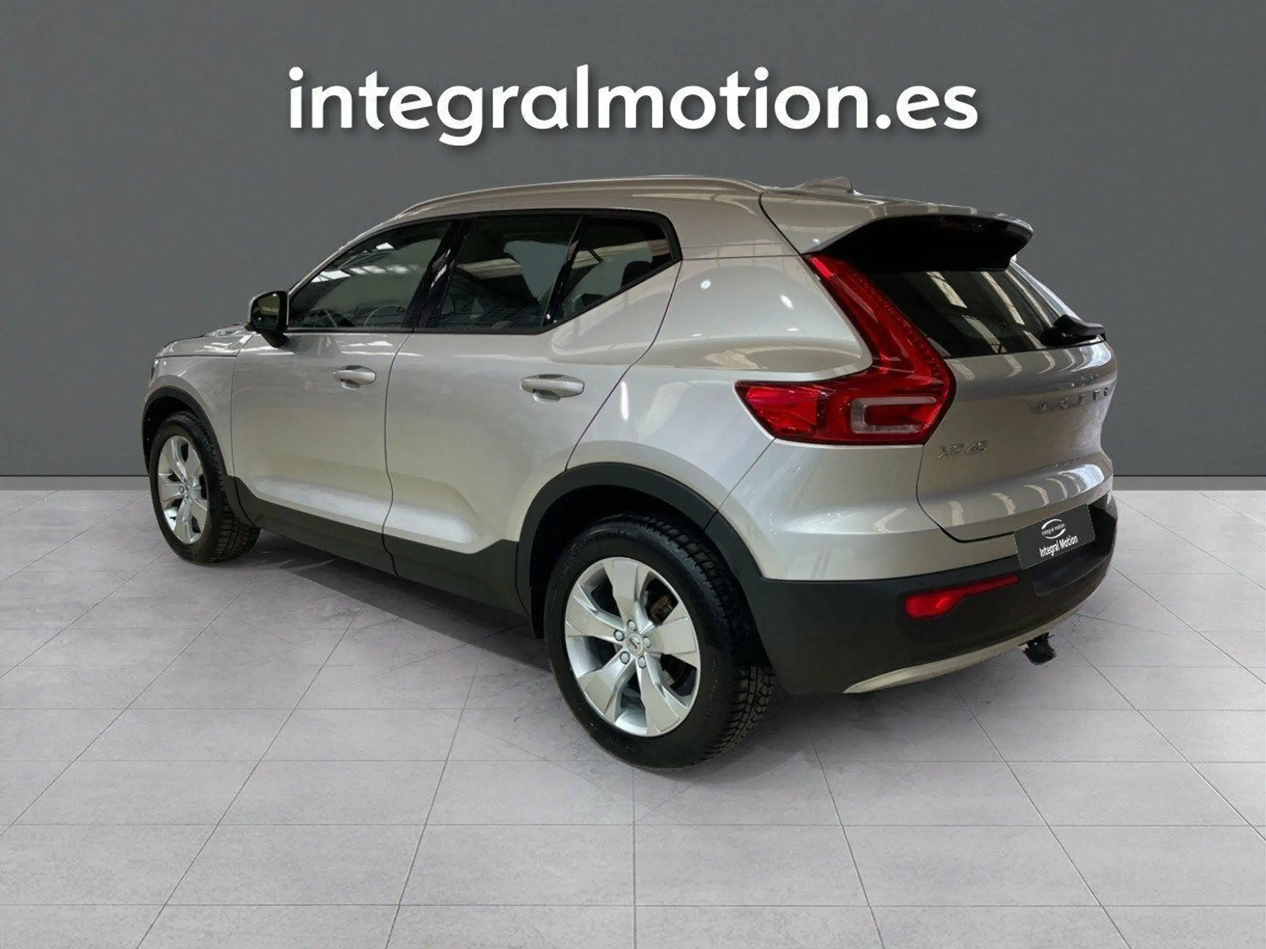 Volvo - XC40