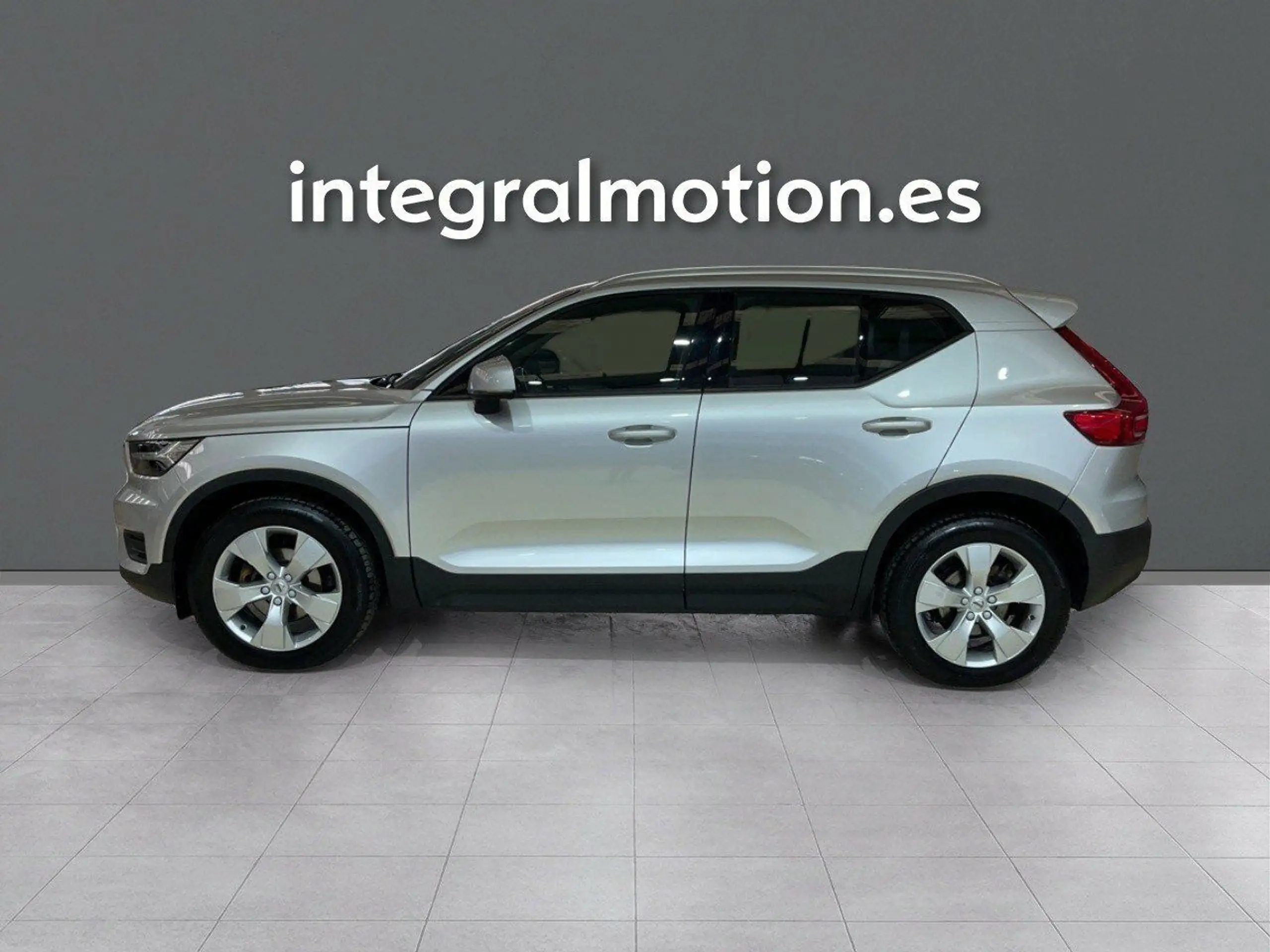 Volvo - XC40