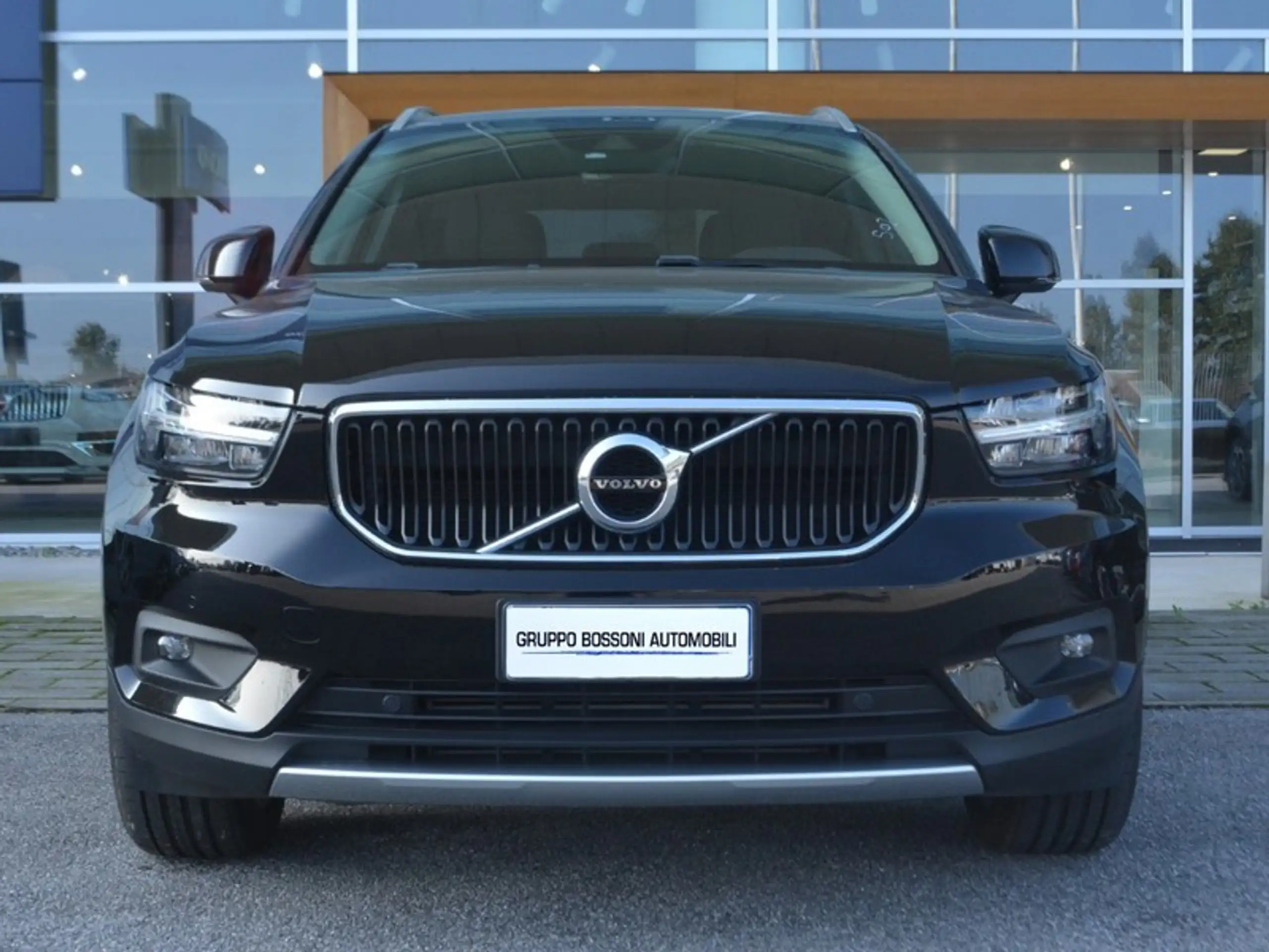 Volvo - XC40