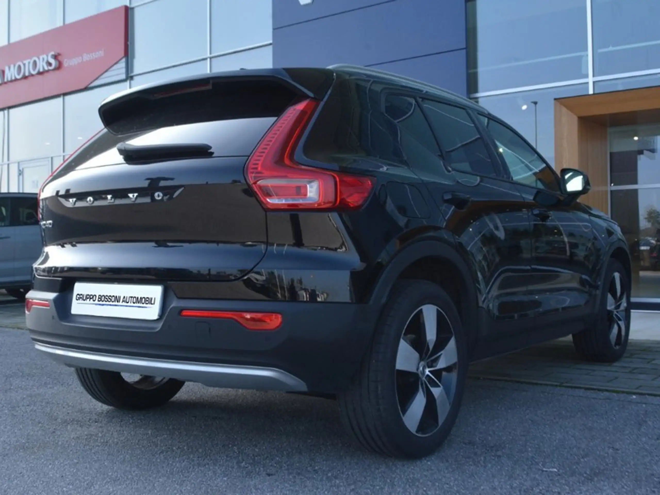 Volvo - XC40