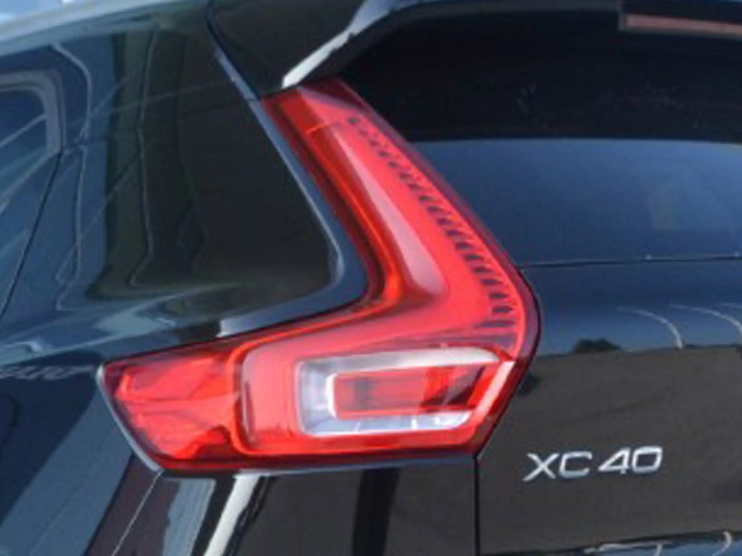 Volvo - XC40