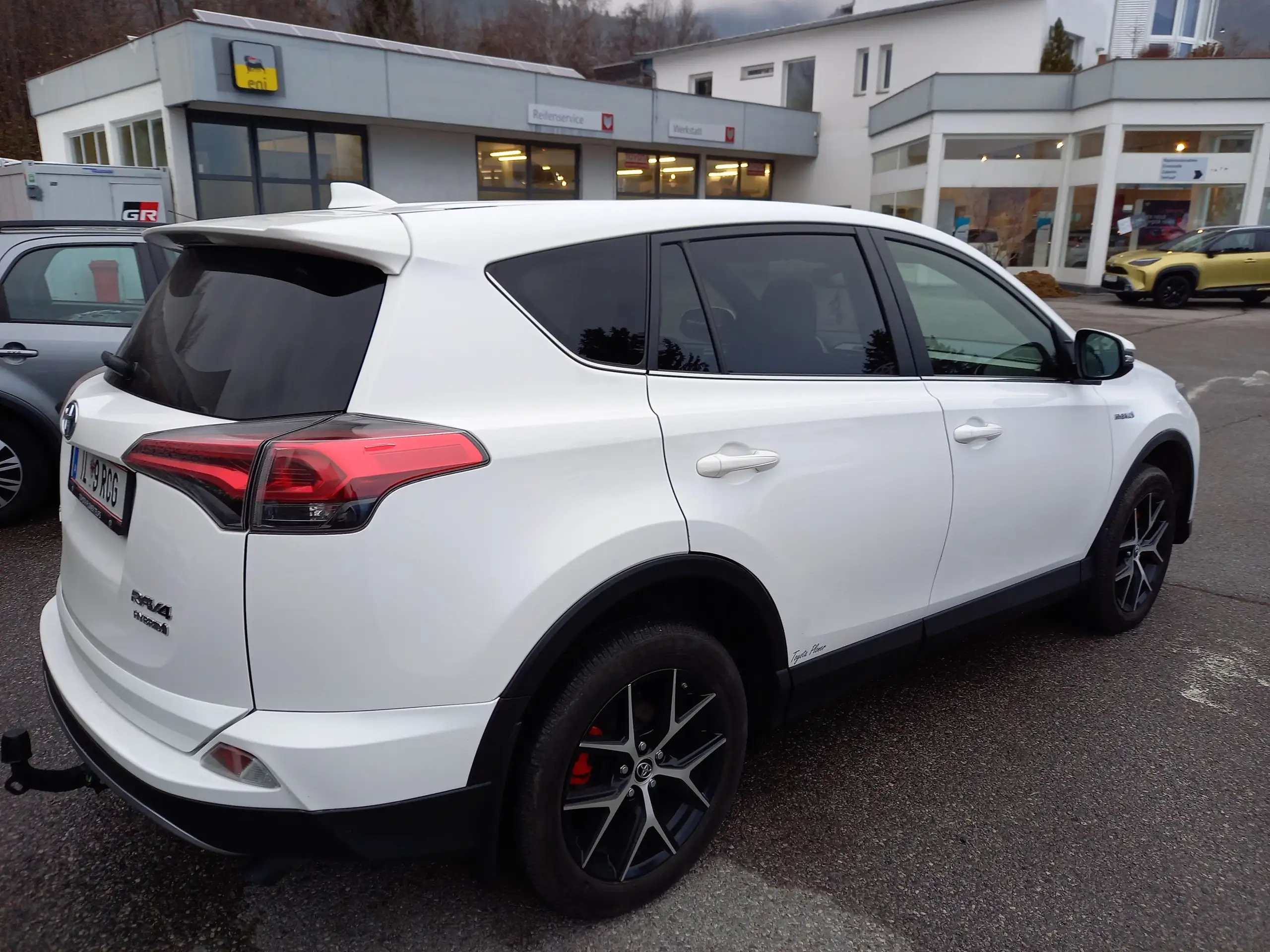 Toyota - RAV 4