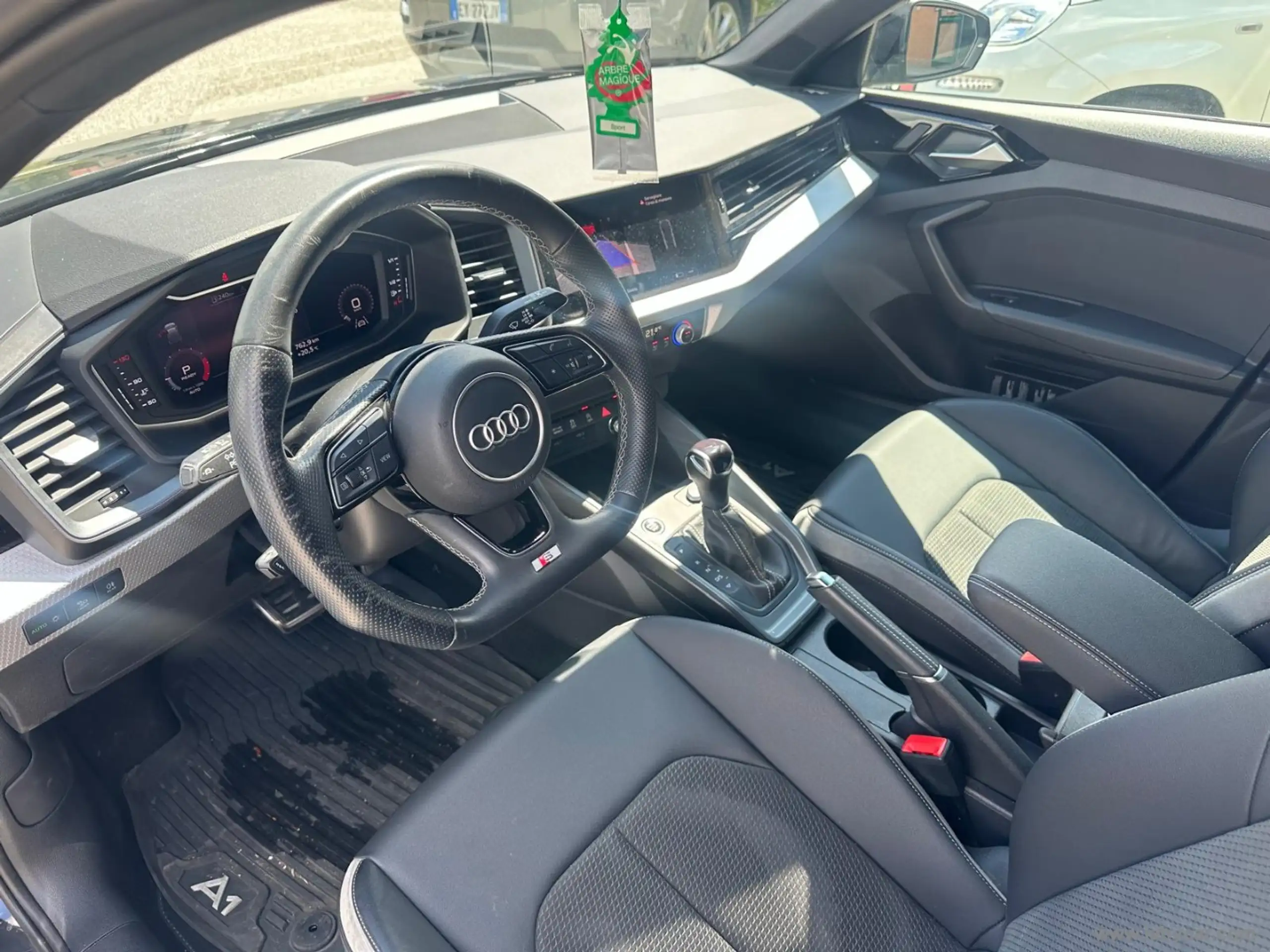 Audi - A1