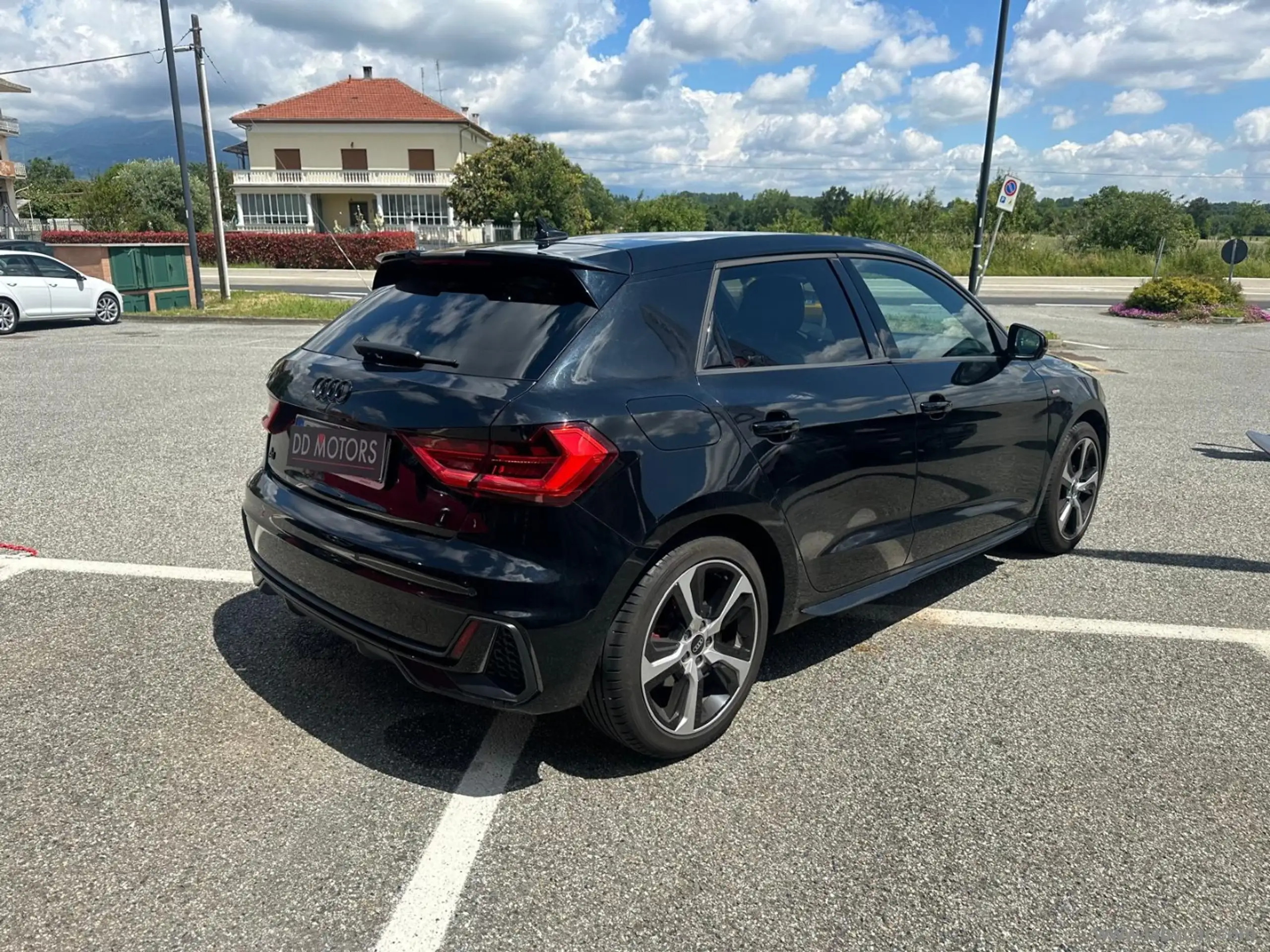 Audi - A1