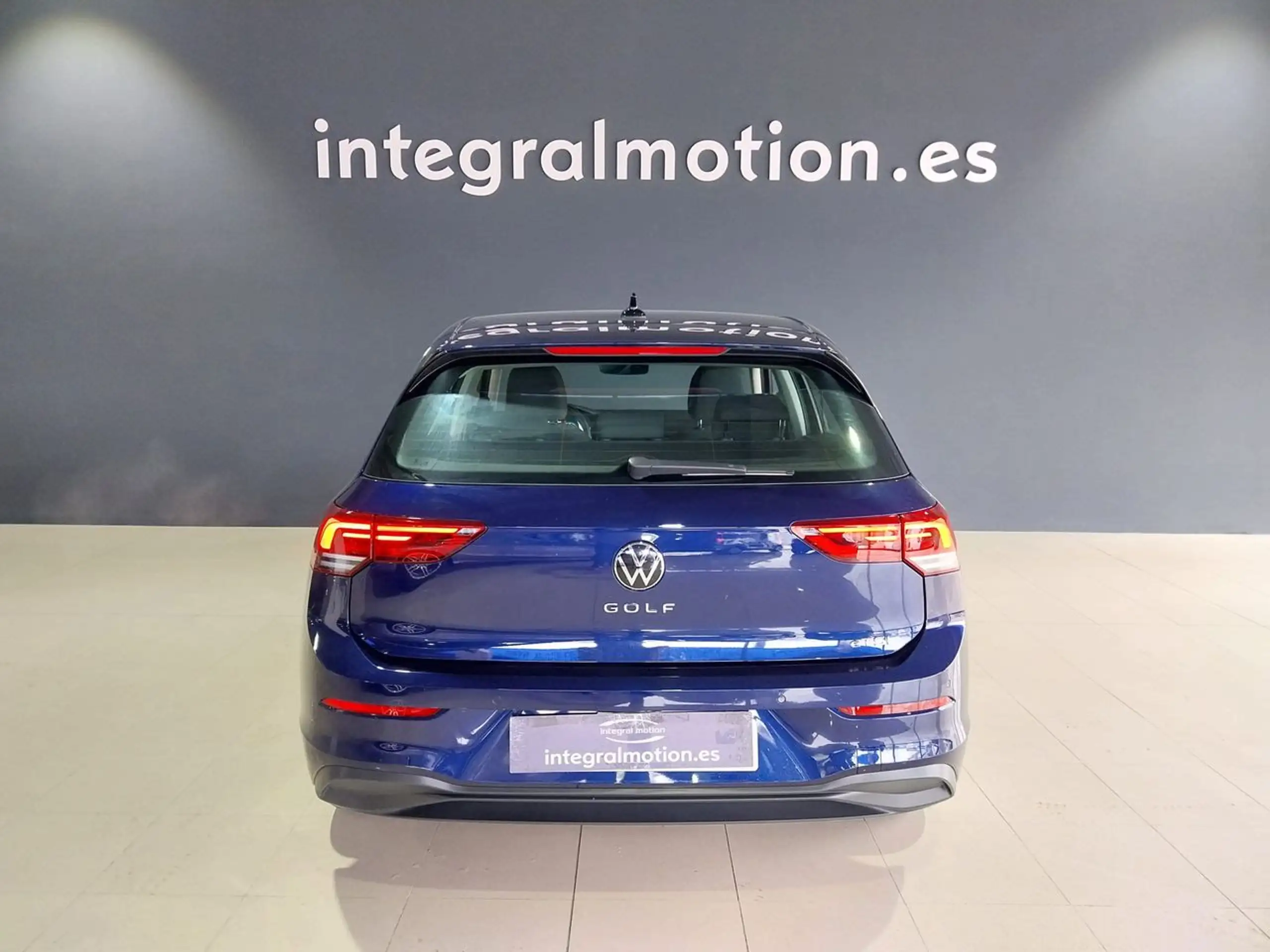 Volkswagen - Golf