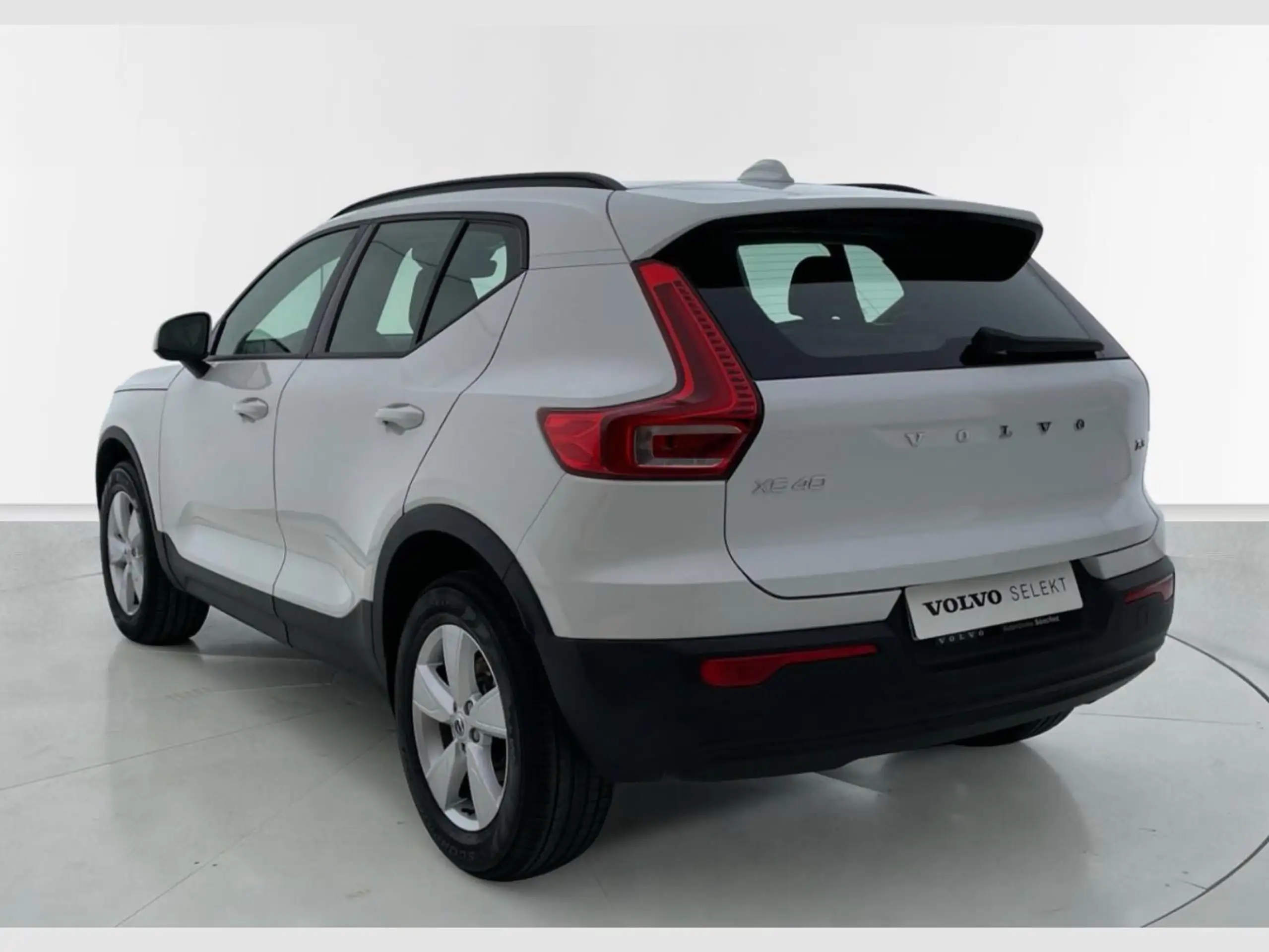 Volvo - XC40