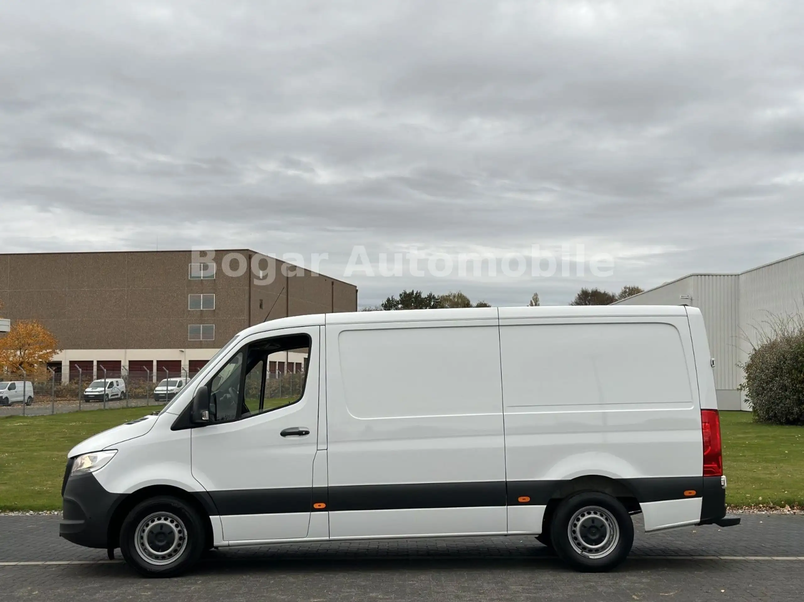 Mercedes-Benz - Sprinter