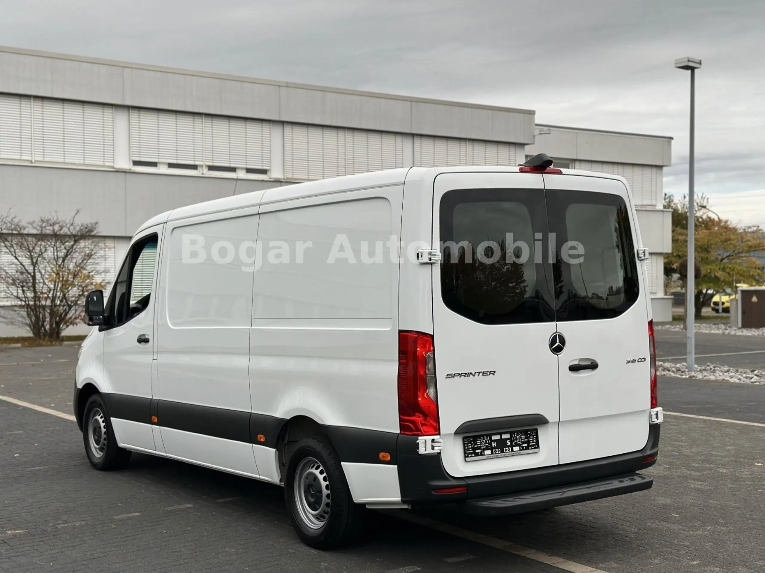 Mercedes-Benz - Sprinter