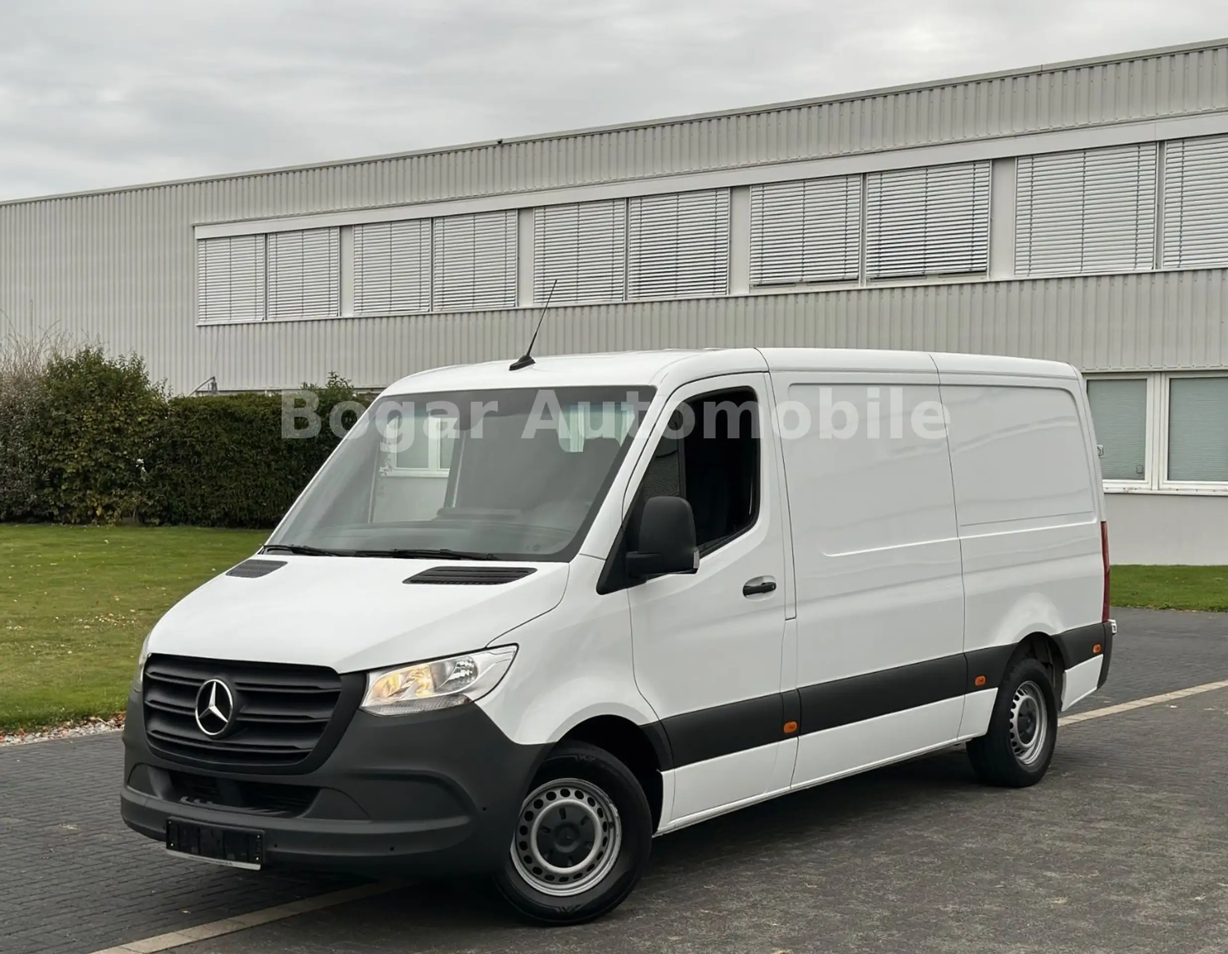 Mercedes-Benz - Sprinter